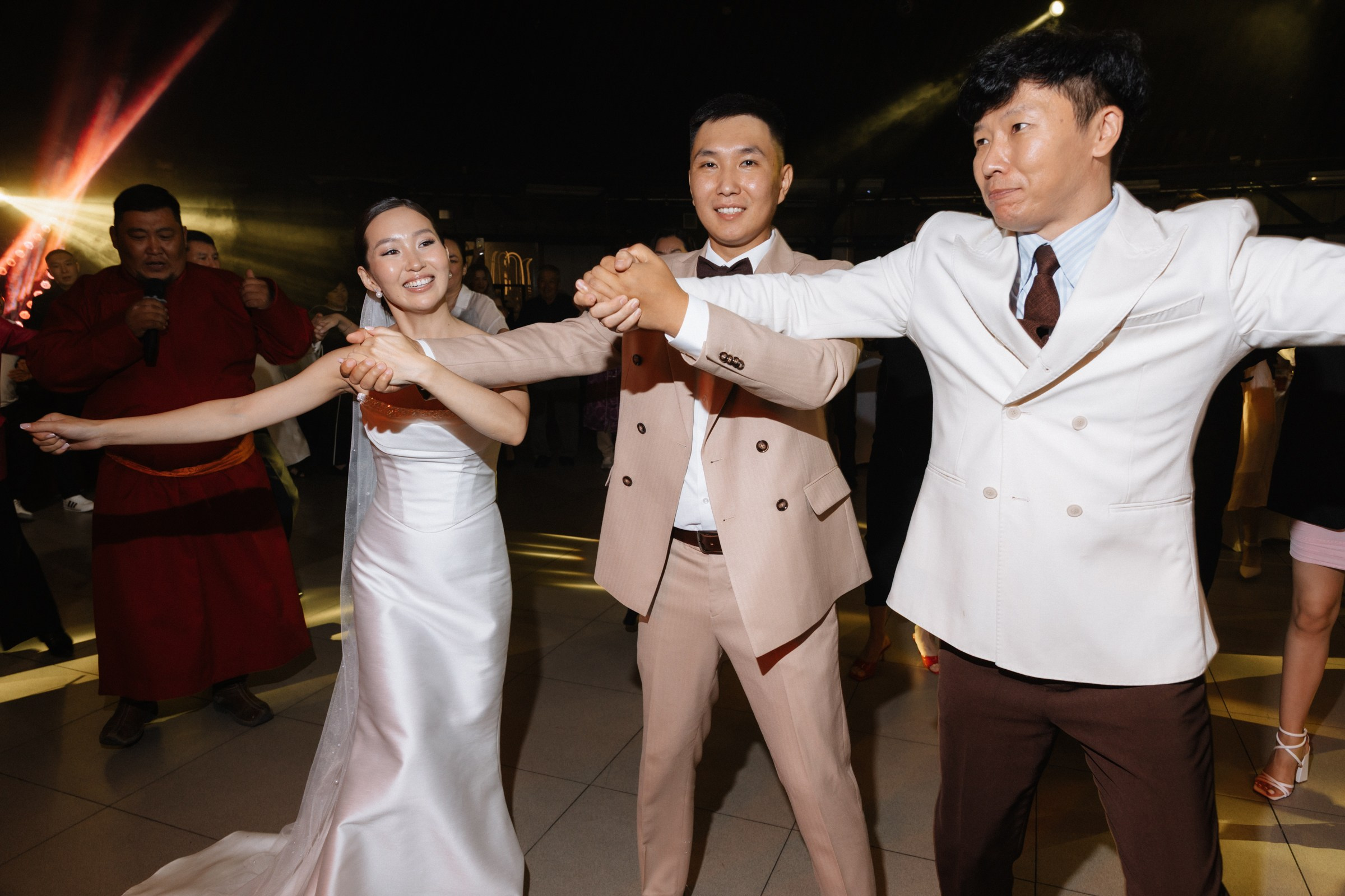 Бато и Валерия. Фотограф Улан-Удэ