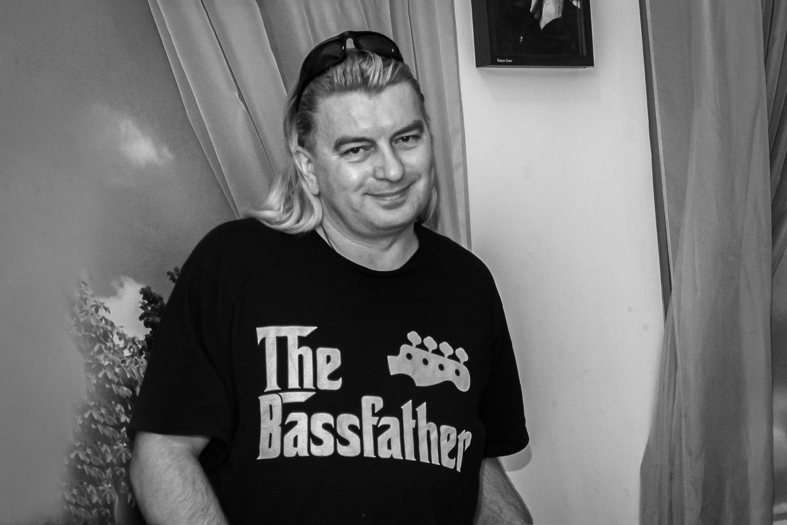 Александр Балунов Фото сделано в Буквоеде перед презентации книги.16 июля 2018 года в Парке культуры и чтения книжного магазина «Буквоед» состоялась  творческая встреча с участниками легендарной российской панк-рок-группы «Король и шут». 