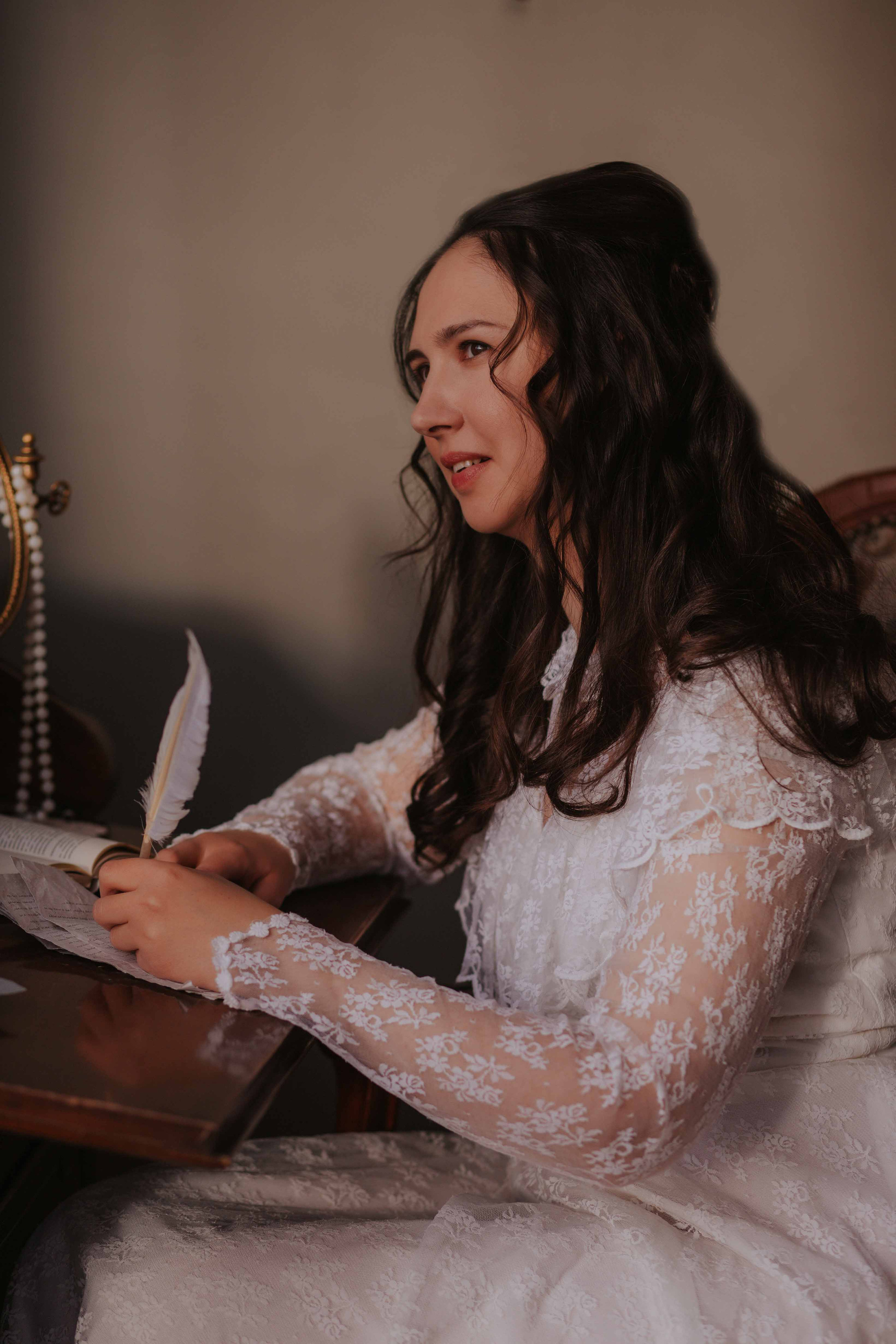 Галина. Утро дома. Художественная винтажная фотография