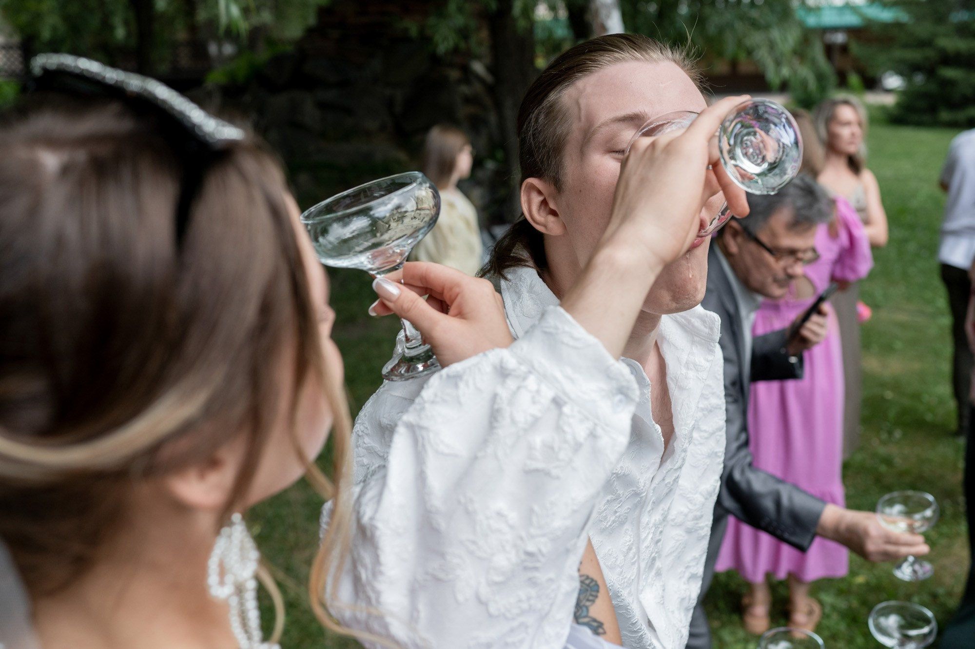 Влад и Кристина, камерная свадьба творческих ребят. Свадебный и портретный фотограф в Омске Матвей Краузе