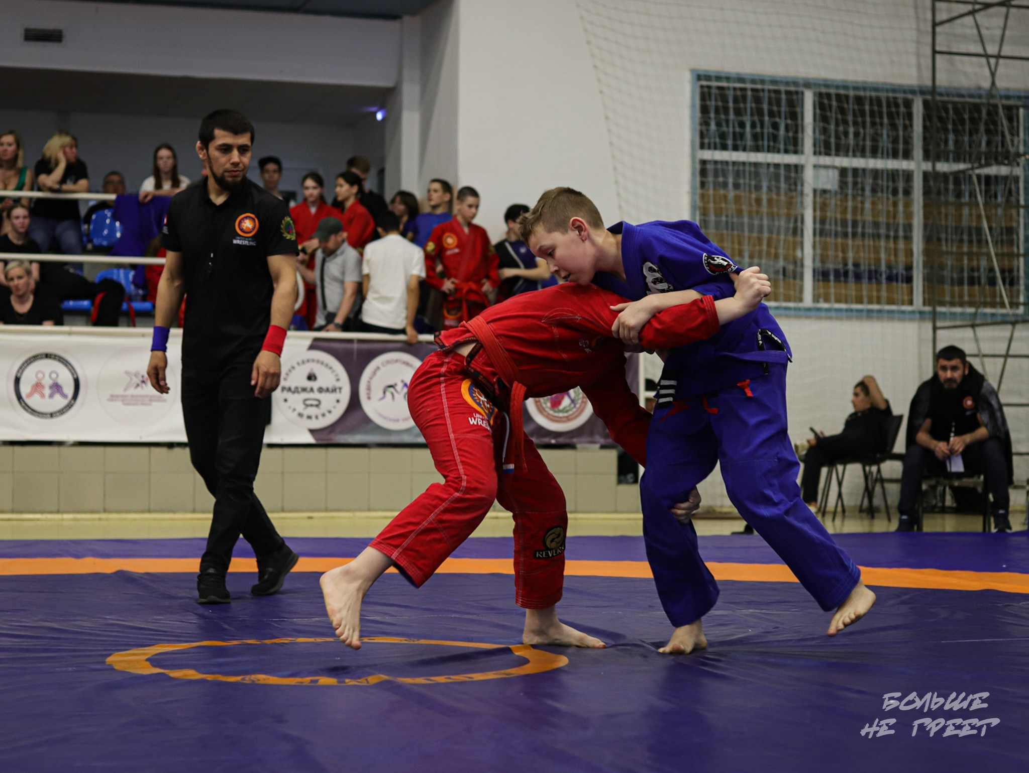 ПЕРВЕНСТВО УРФО ПО СПОРТИВНОЙ БОРЬБЕ ГРЭППЛИНГ И ГРЭППЛИНГ-ГИ. Больше не греет