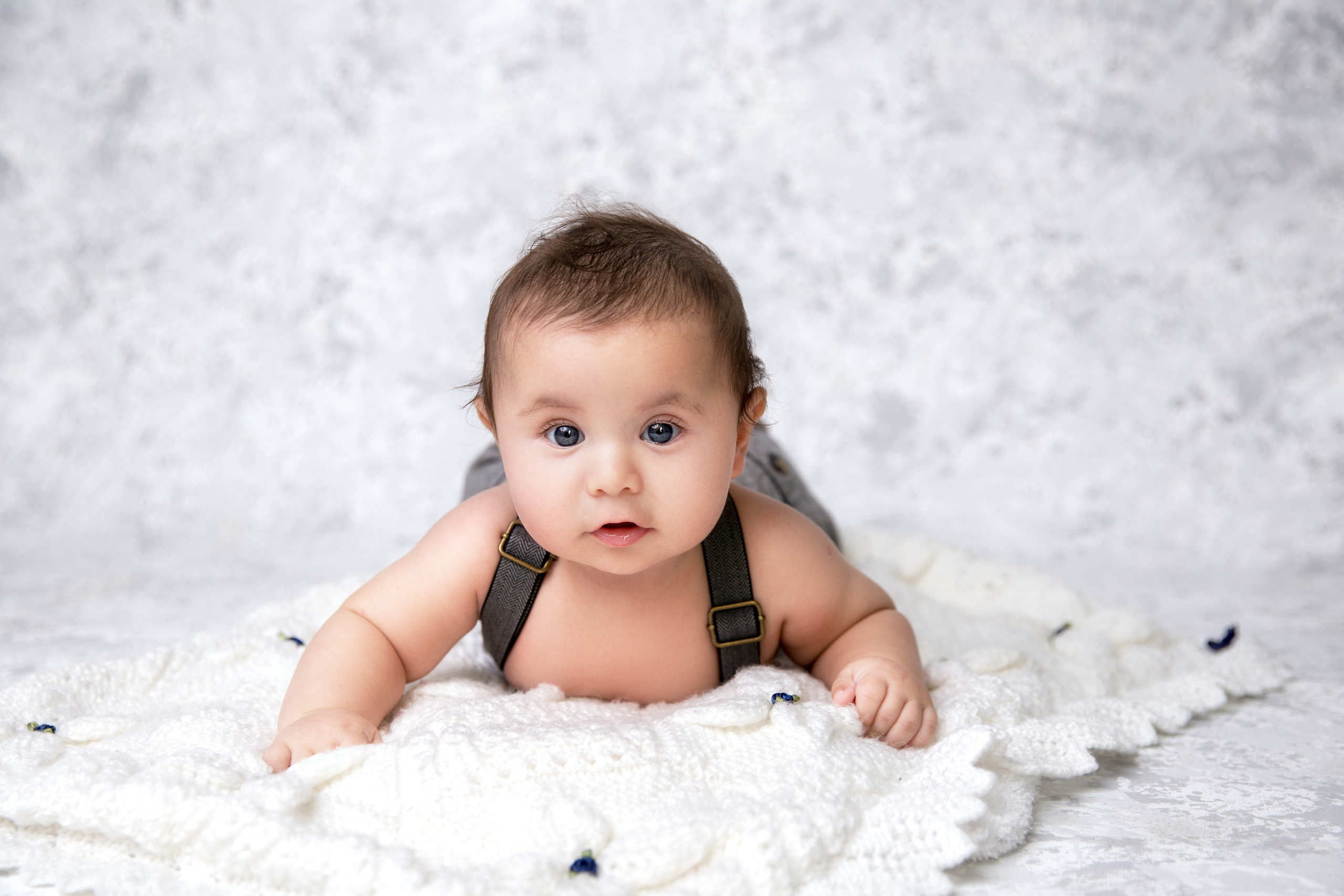 Дети до года. Фотограф новорожденных, детей до года и беременных в Симферополе