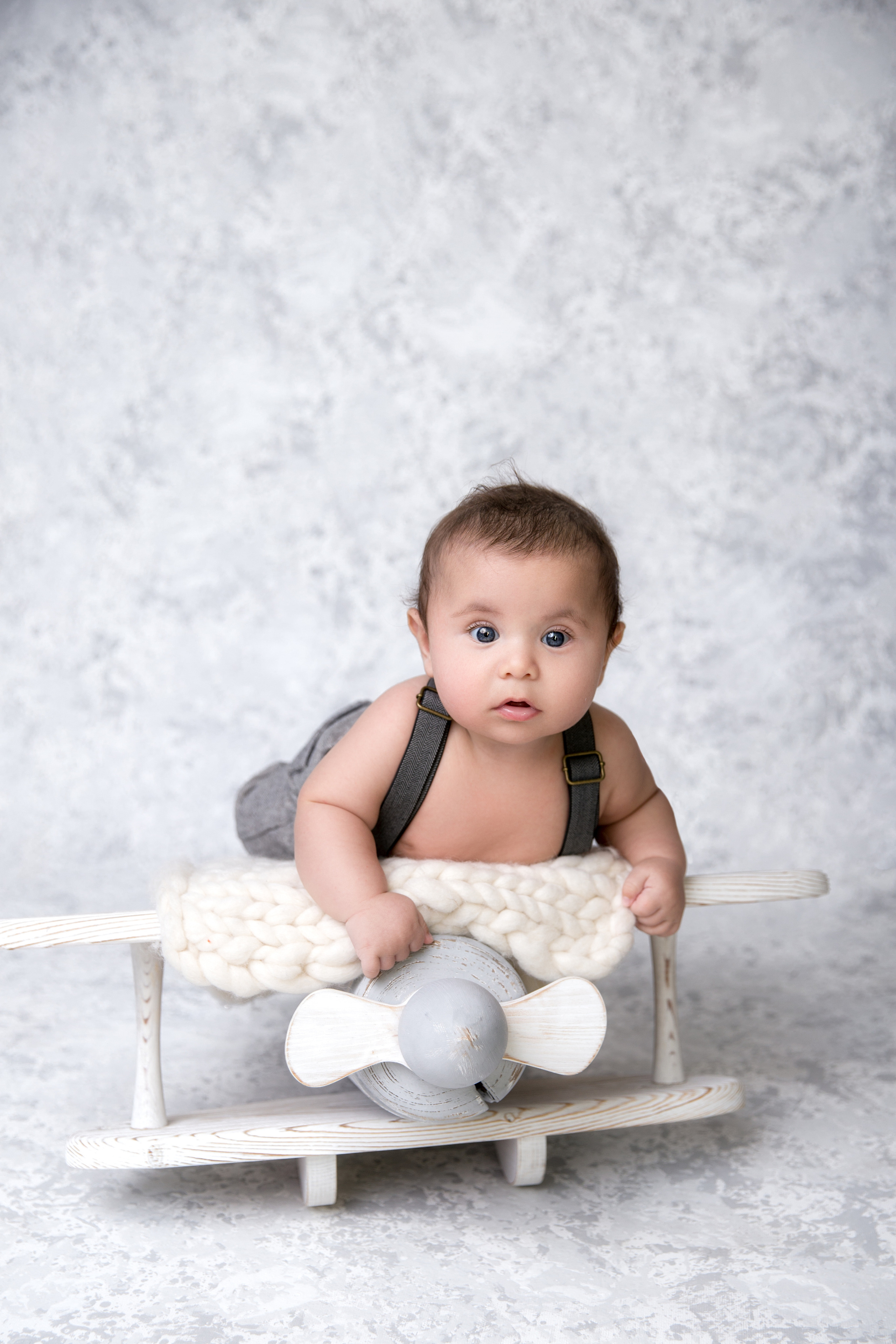 Дети до года. Фотограф новорожденных, детей до года и беременных в Симферополе