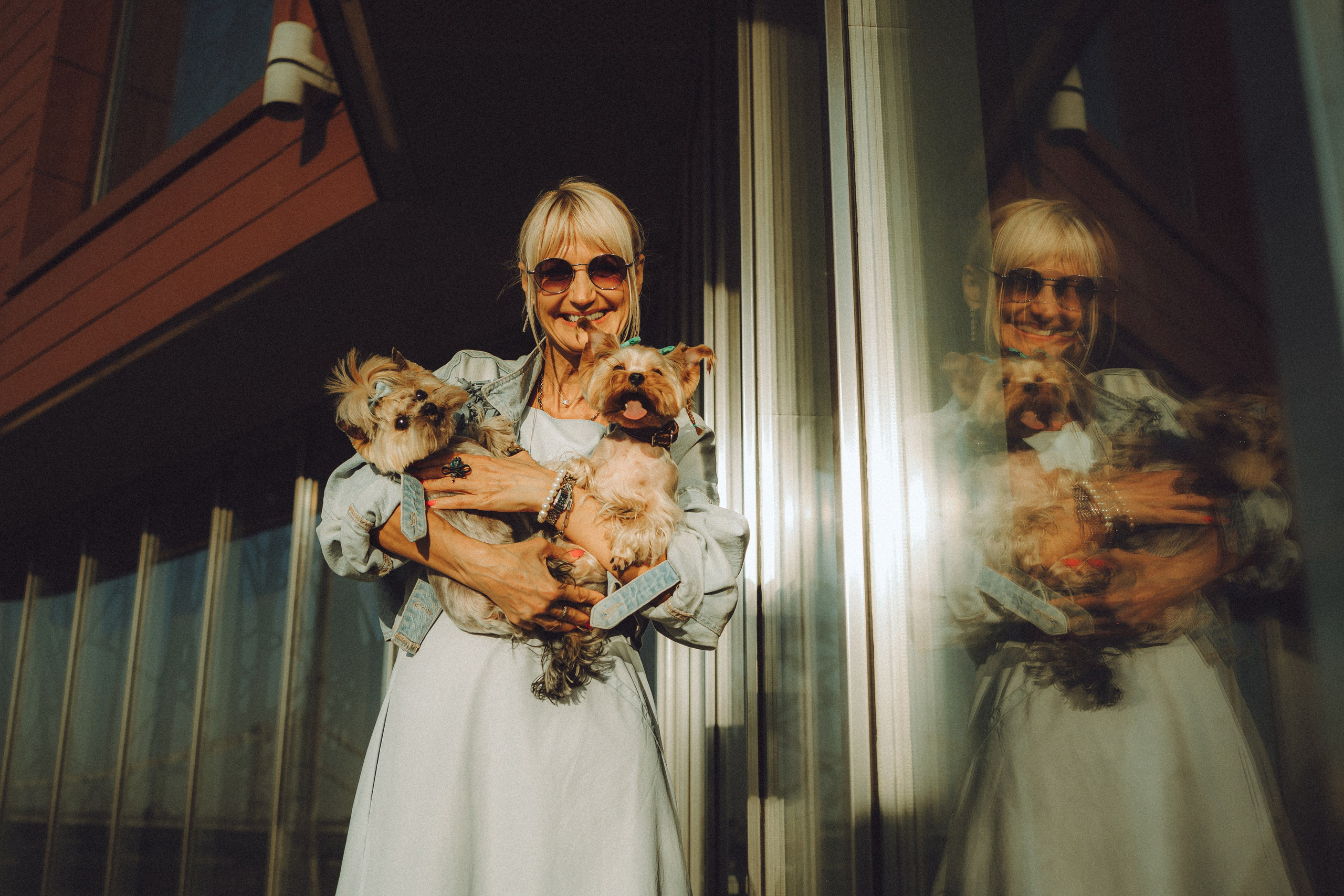 Дженни, Оливия и их семья