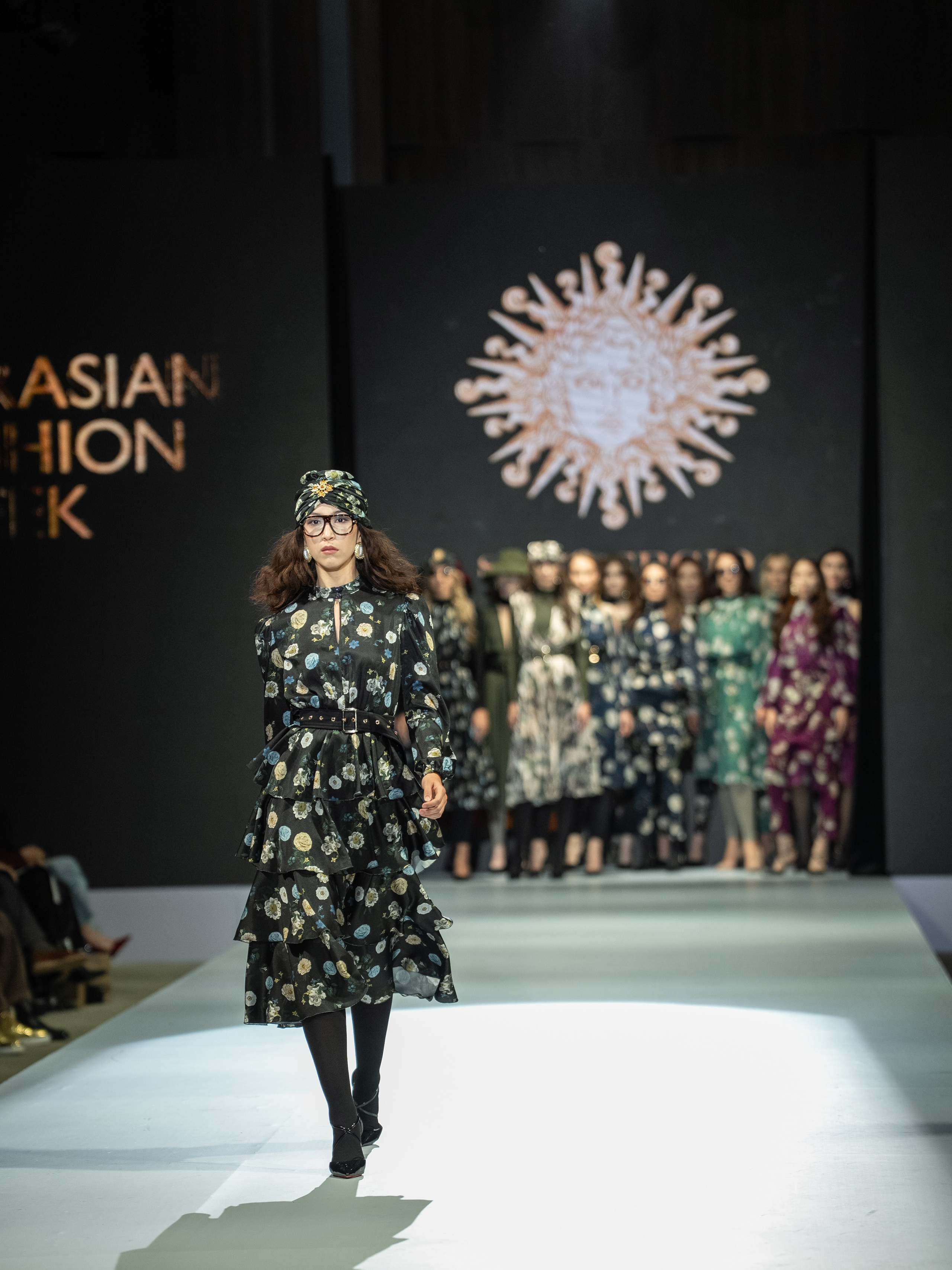EURASIAN FASHION WEEK Sun Sergio. Сайт Алматинского НЮ АРТ, будуар и фэшн фотографа Дениса Карпенко