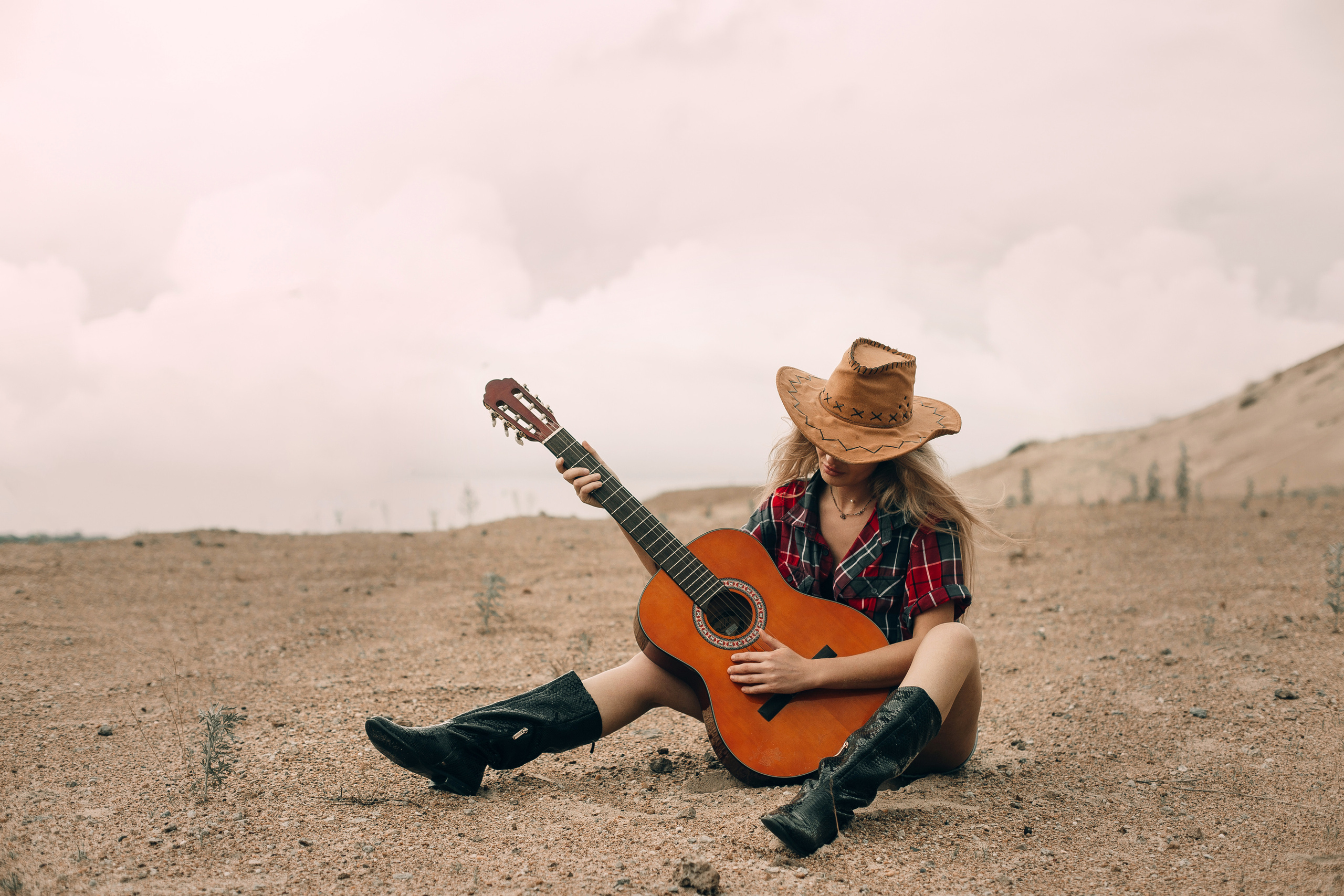 Пески. Дмитрий Белим — Семейный фотограф в Омске | Фотосессии для беременных и малышей