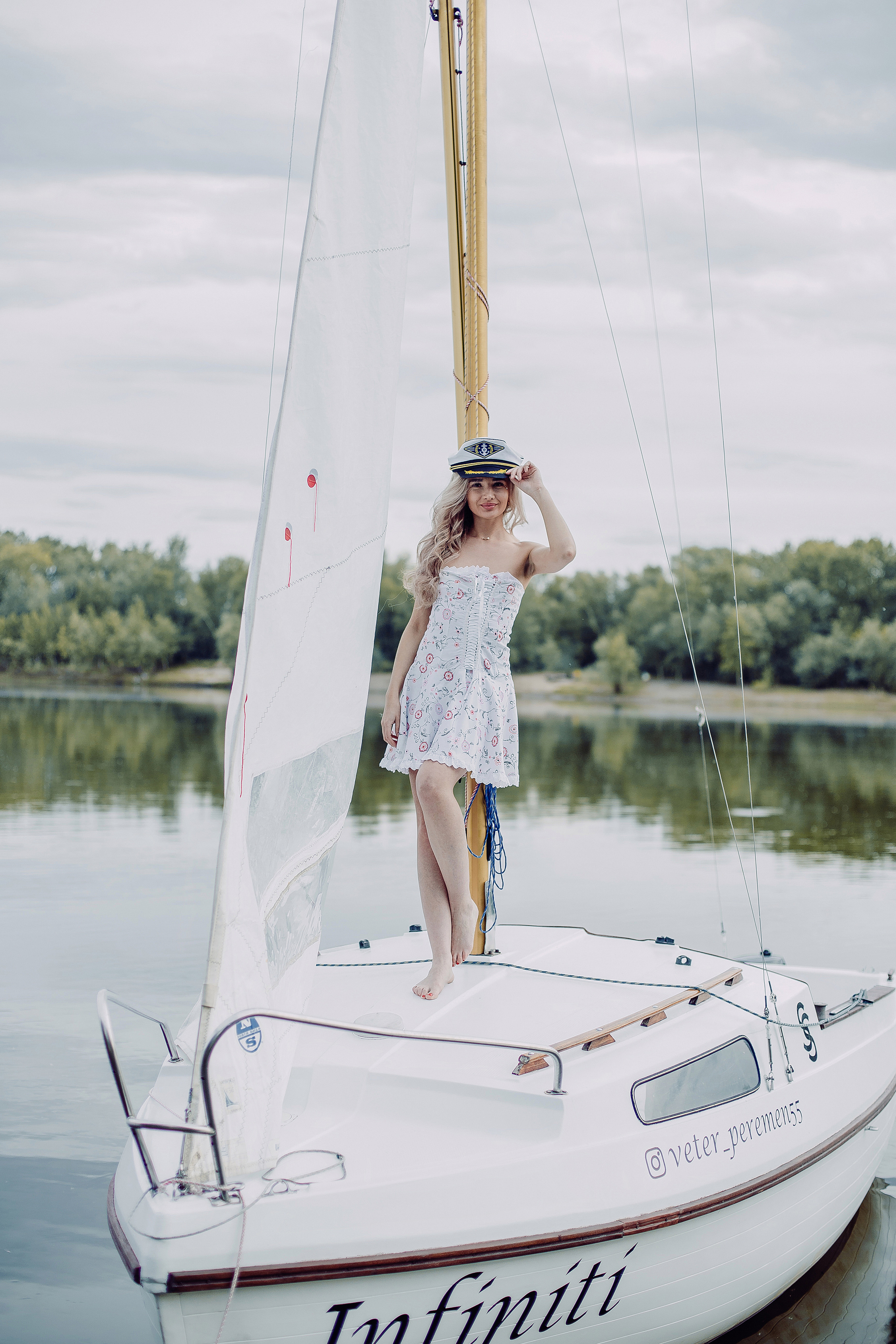 Прогулочная яхта. Дмитрий Белим — Семейный фотограф в Омске | Фотосессии для беременных и малышей