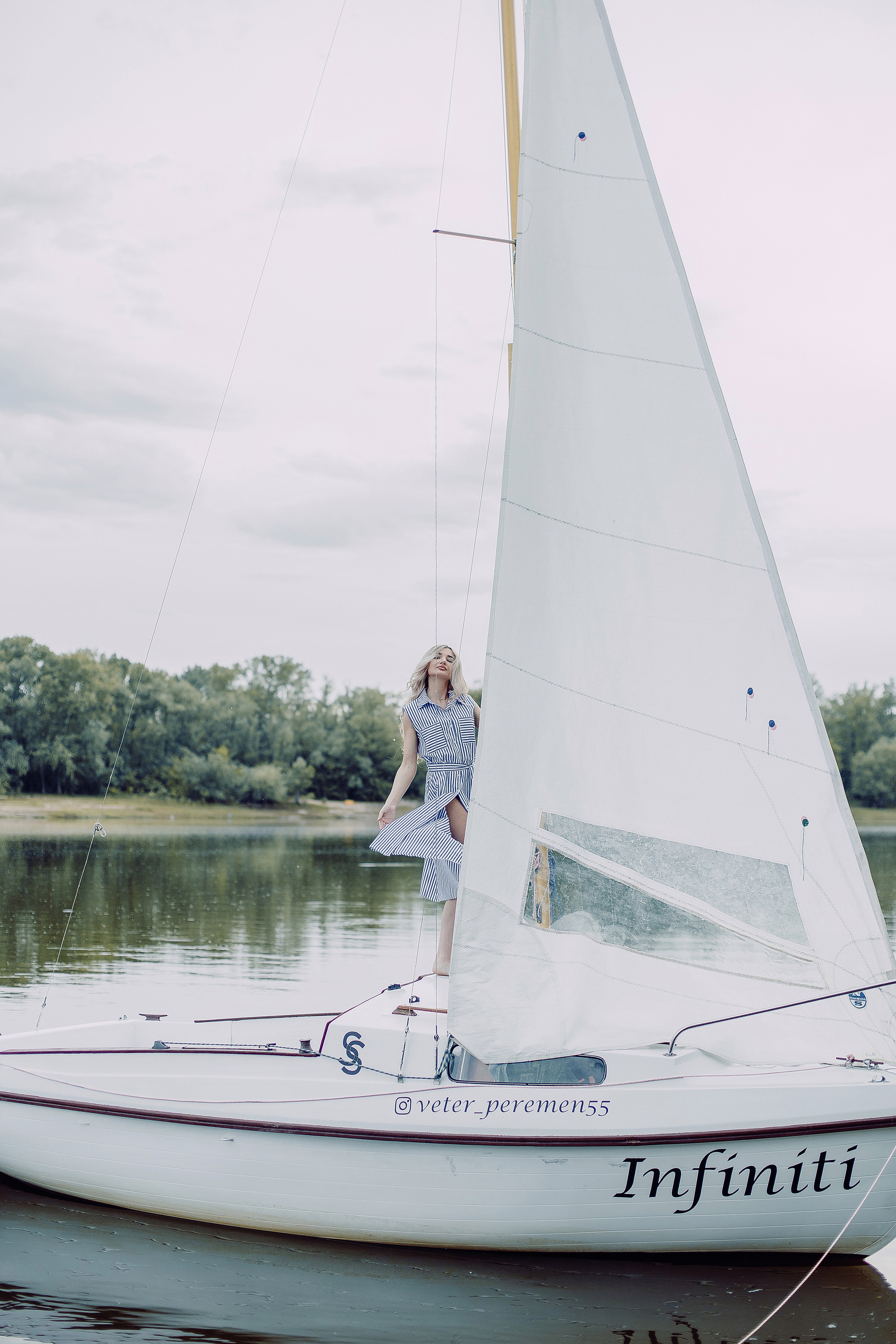 Прогулочная яхта. Дмитрий Белим — Семейный фотограф в Омске | Фотосессии для беременных и малышей