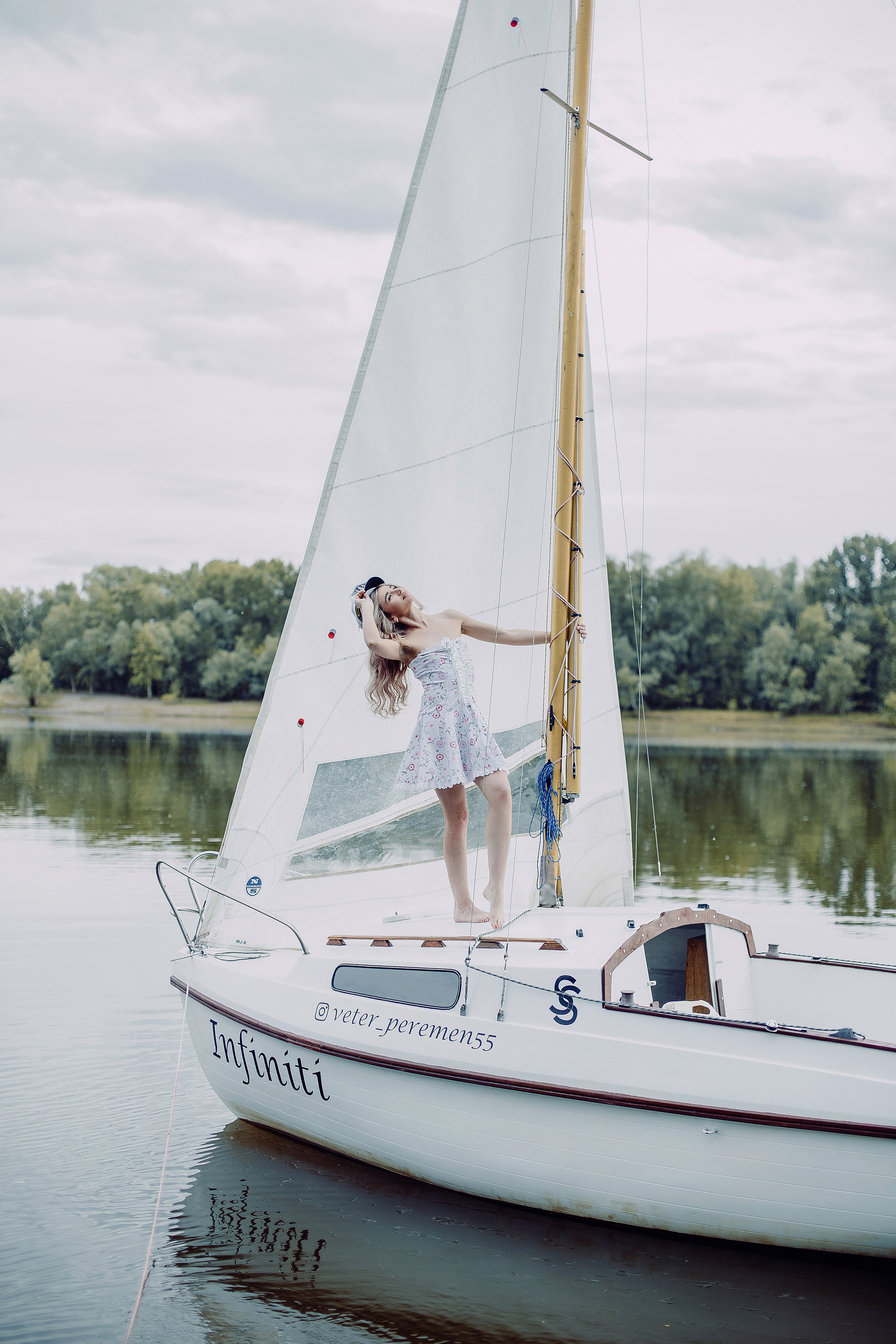 Прогулочная яхта. Дмитрий Белим — Семейный фотограф в Омске | Фотосессии для беременных и малышей