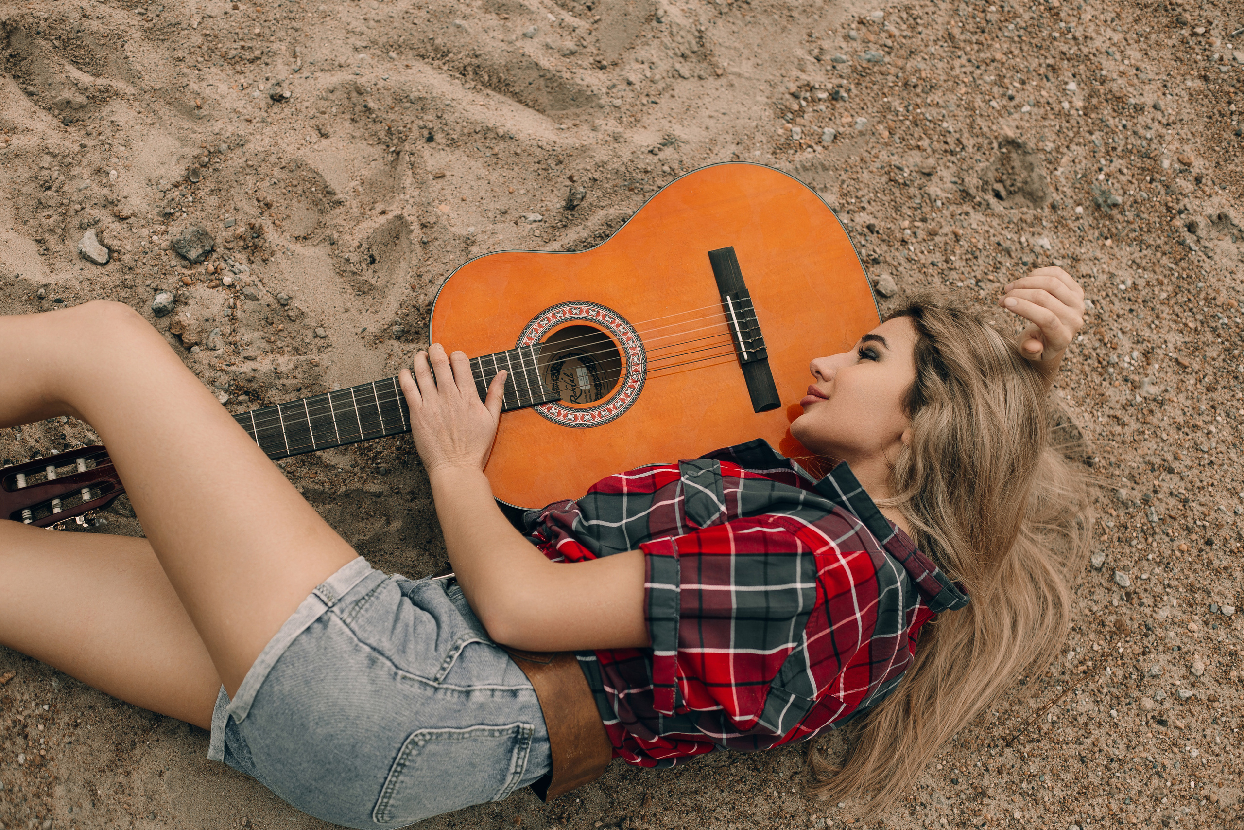 Пески. Дмитрий Белим — Семейный фотограф в Омске | Фотосессии для беременных и малышей
