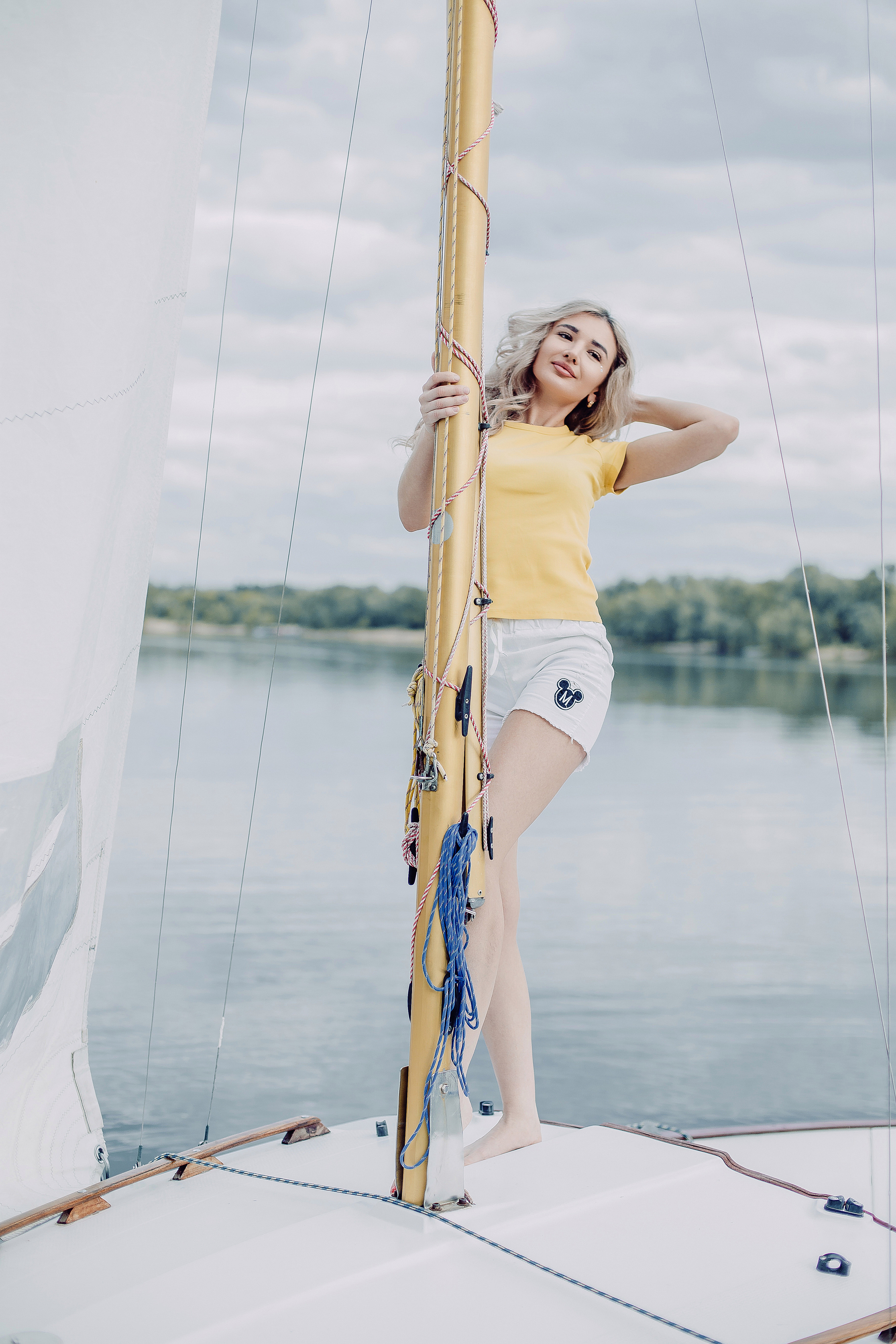 Прогулочная яхта. Дмитрий Белим — Семейный фотограф в Омске | Фотосессии для беременных и малышей
