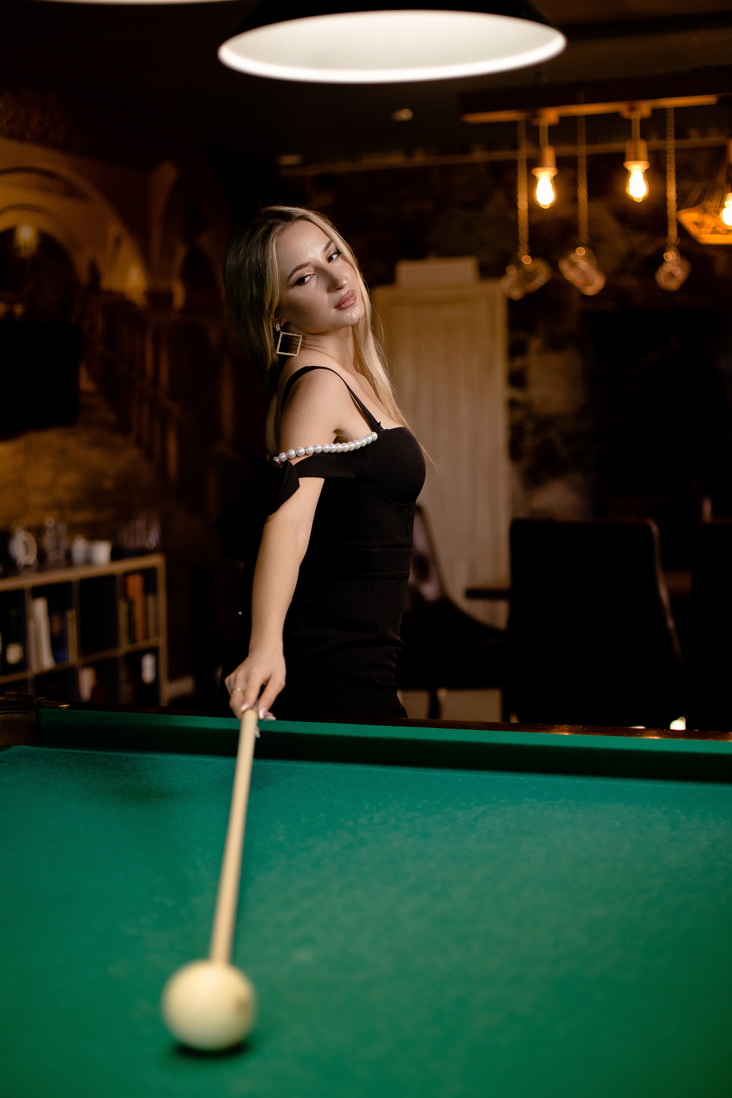 Бильярд. Дмитрий Белим — Семейный фотограф в Омске | Фотосессии для беременных и малышей