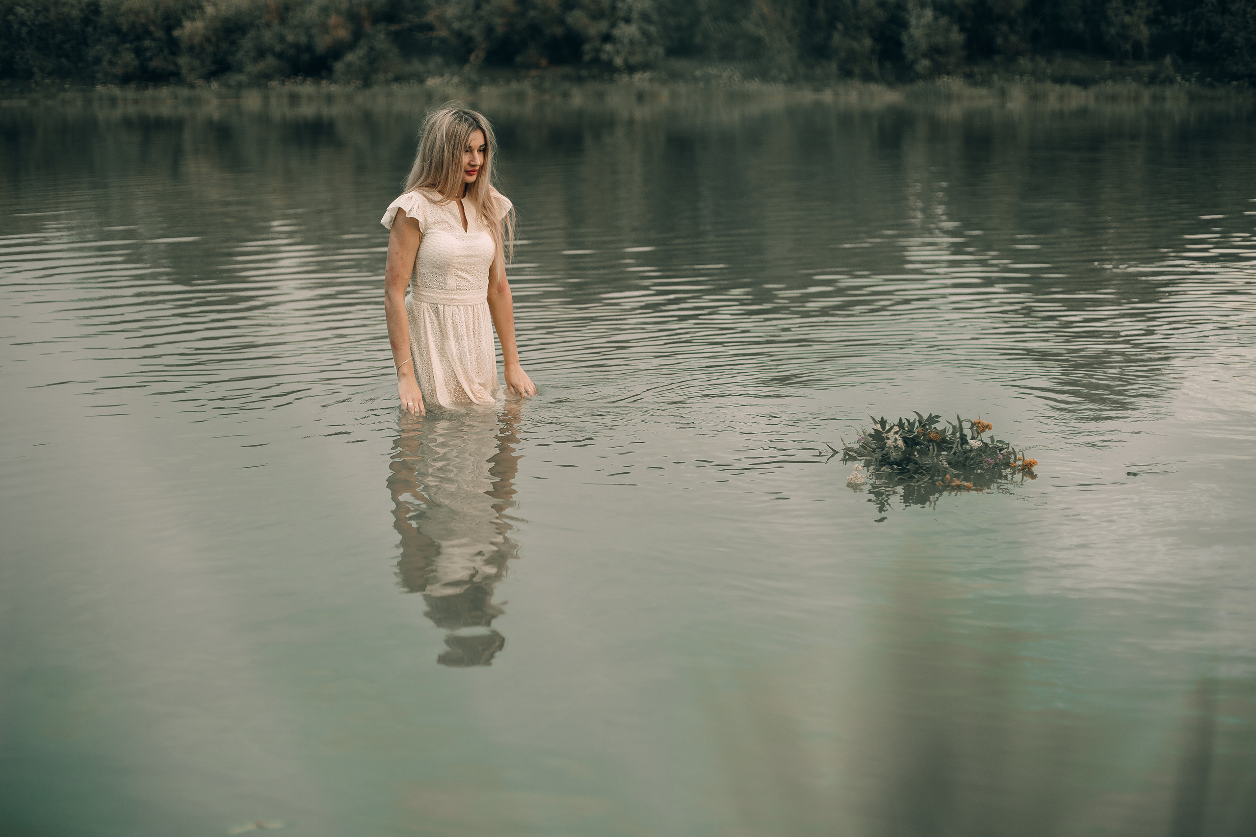 У реки. Дмитрий Белим — Семейный фотограф в Омске | Фотосессии для беременных и малышей