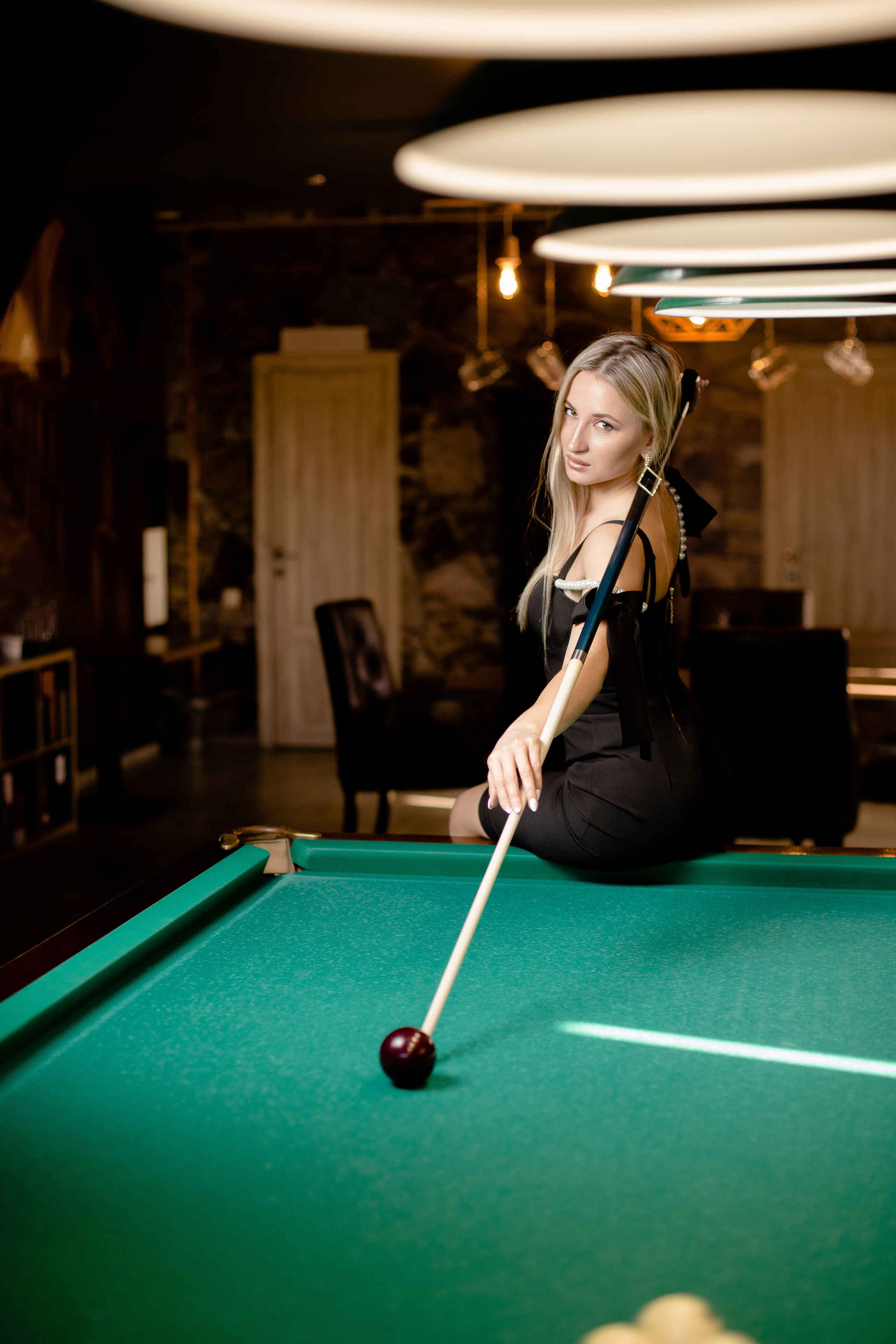 Бильярд. Дмитрий Белим — Семейный фотограф в Омске | Фотосессии для беременных и малышей