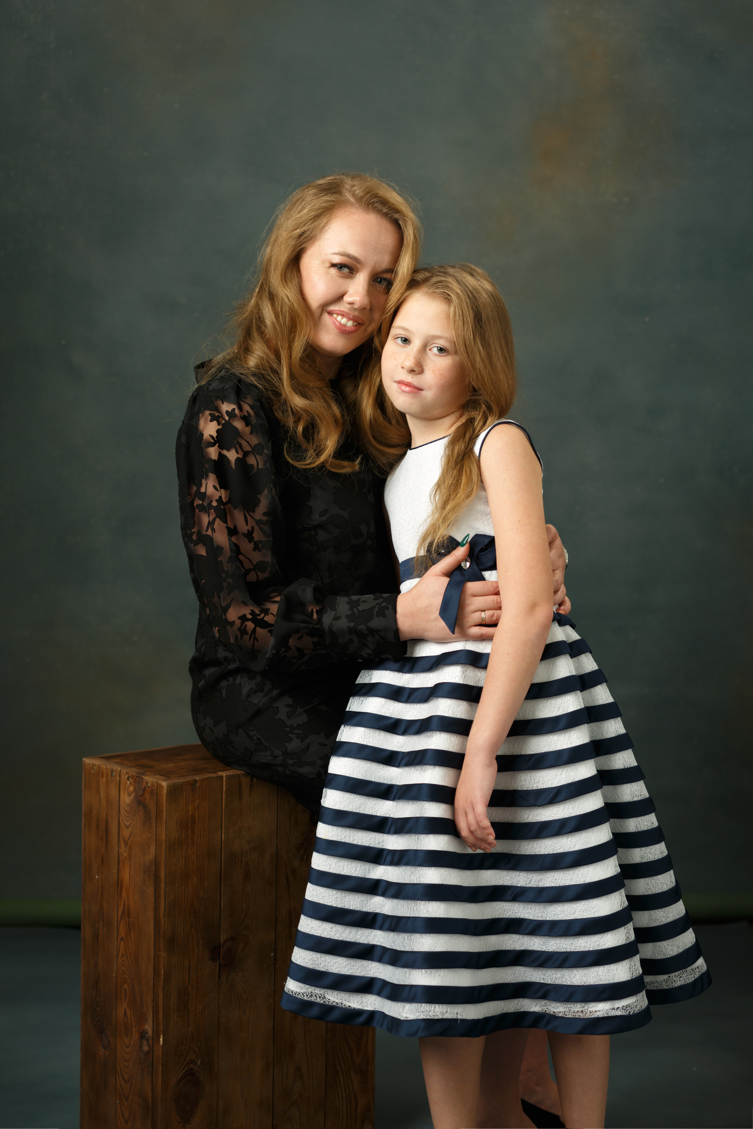 Julia and Sonya. Elena Yavorskaya Photography