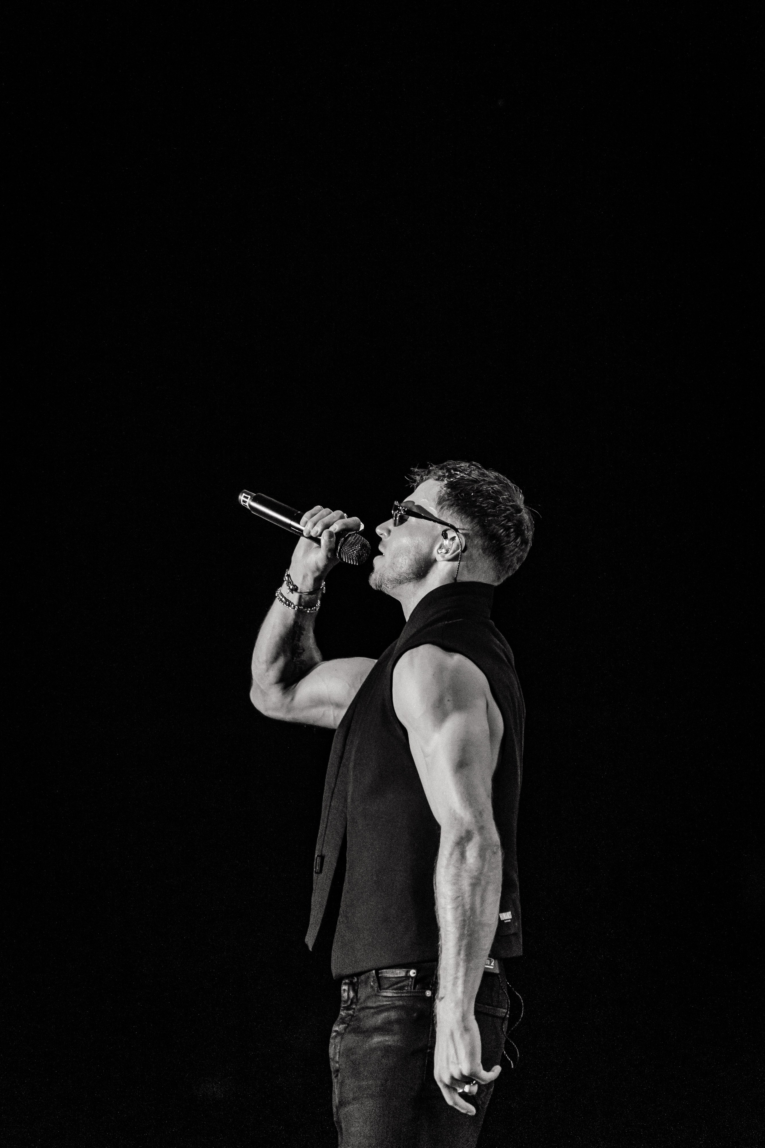 Лёша Свик • Банд’Эрос • Олег Майами • Filatov & Karas. Свадебный и репортажный, фуд фотограф в Новороссийске Евгений Александриди