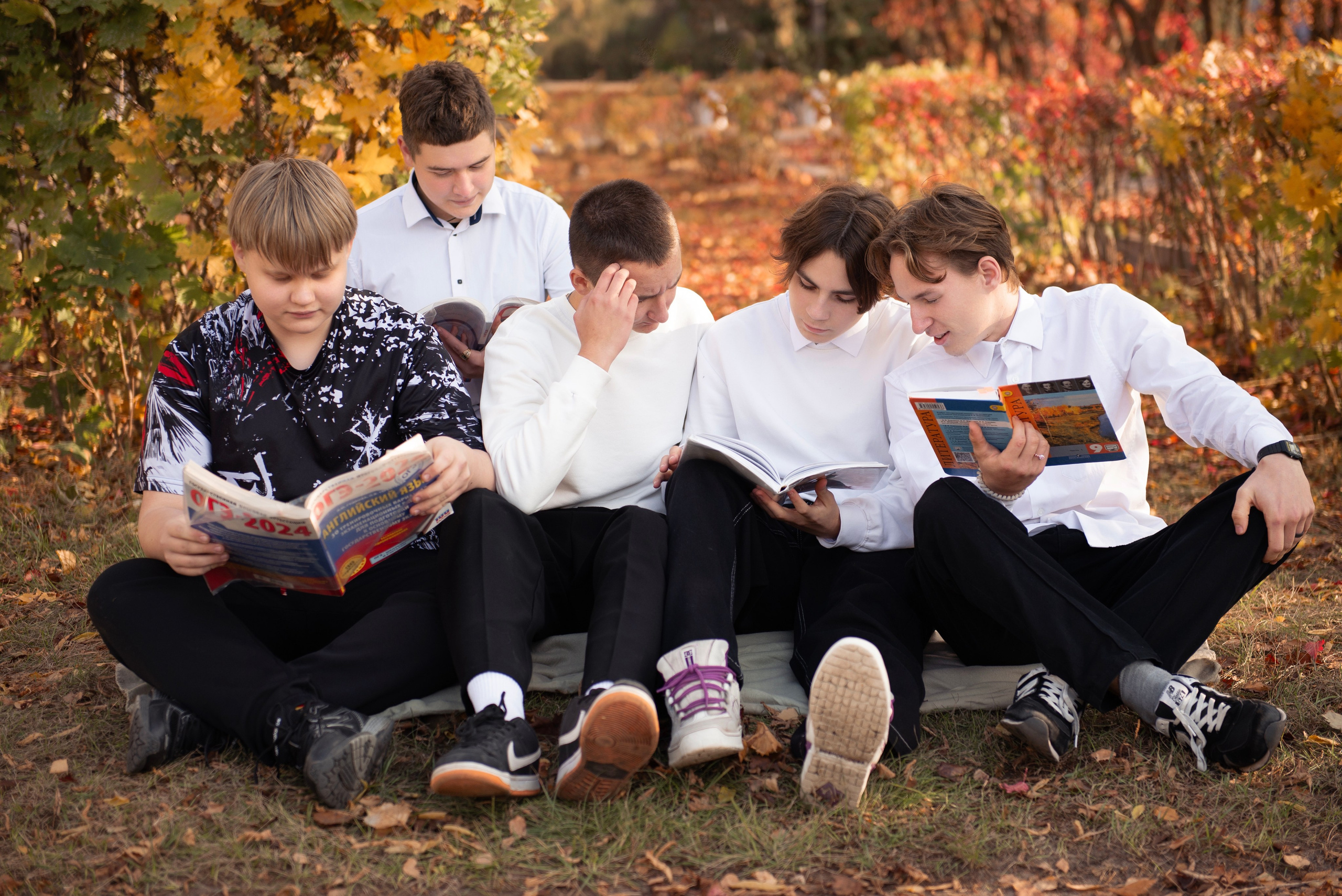 Выпускные альбомы 9-11 класс. Фотограф в Новомичуринске Наталья Малиновская