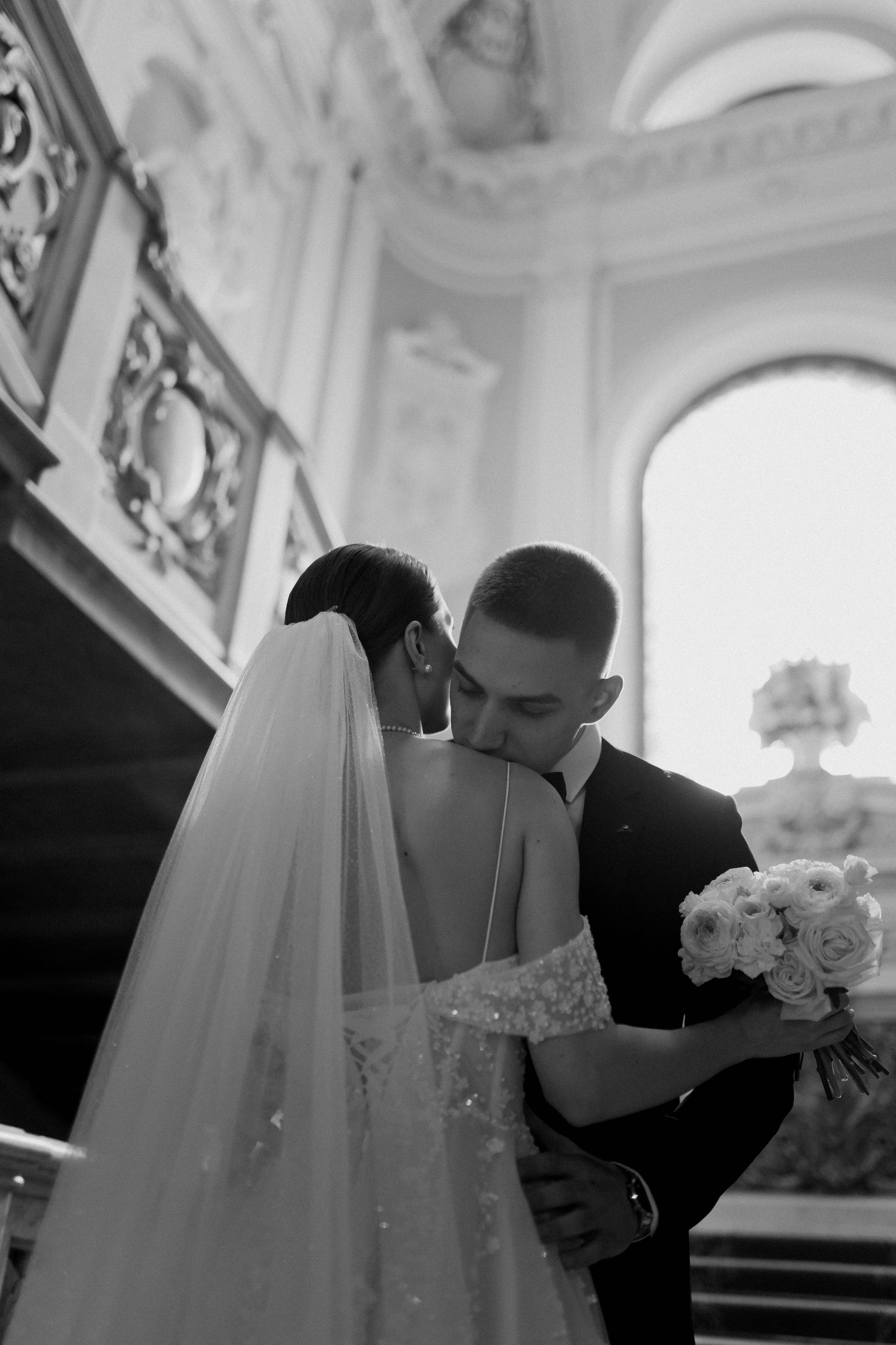 ···. Свадебный фотограф в Санкт-Петербурге Александра Чукавина