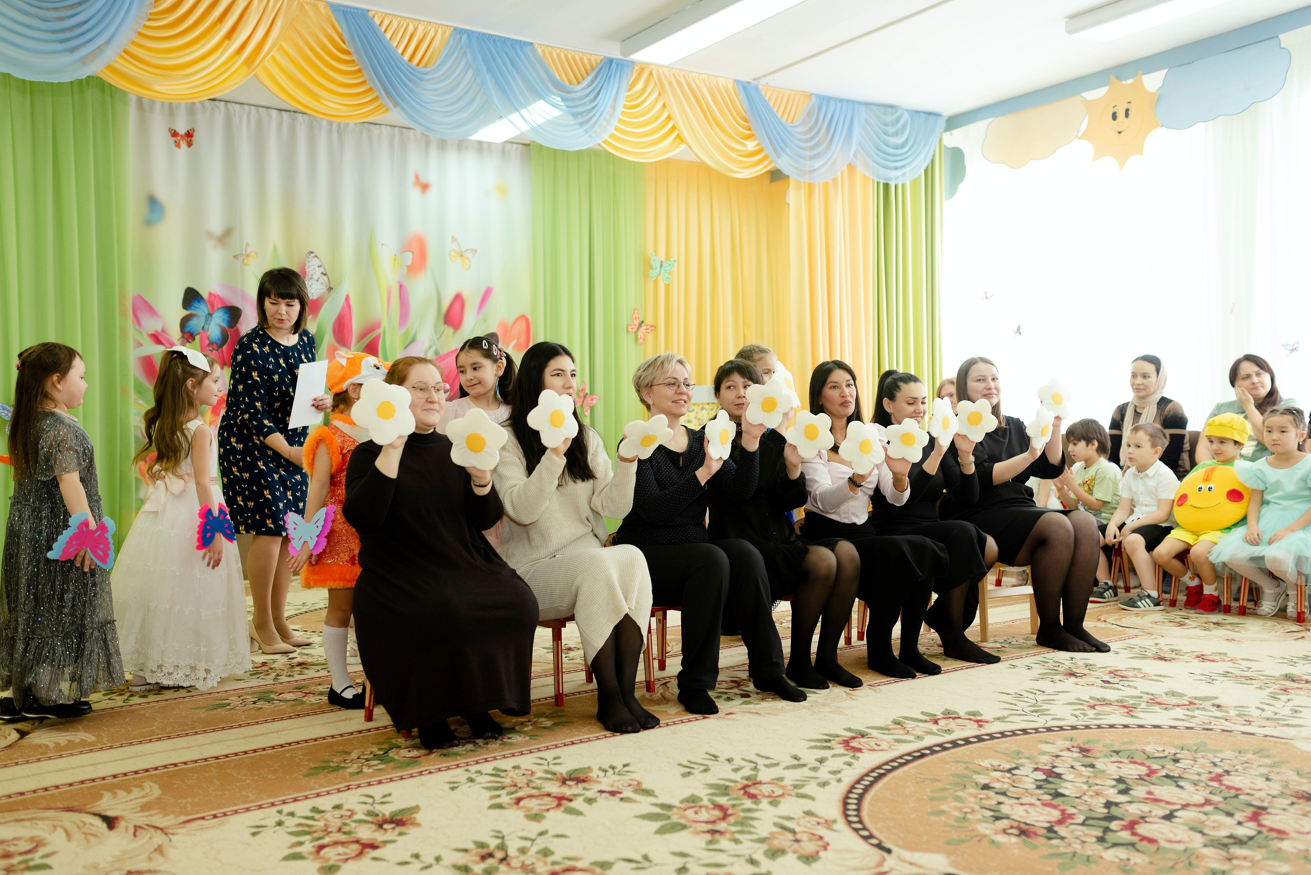Фотосъёмка утренника в детском саду Сургута в честь 8 марта
