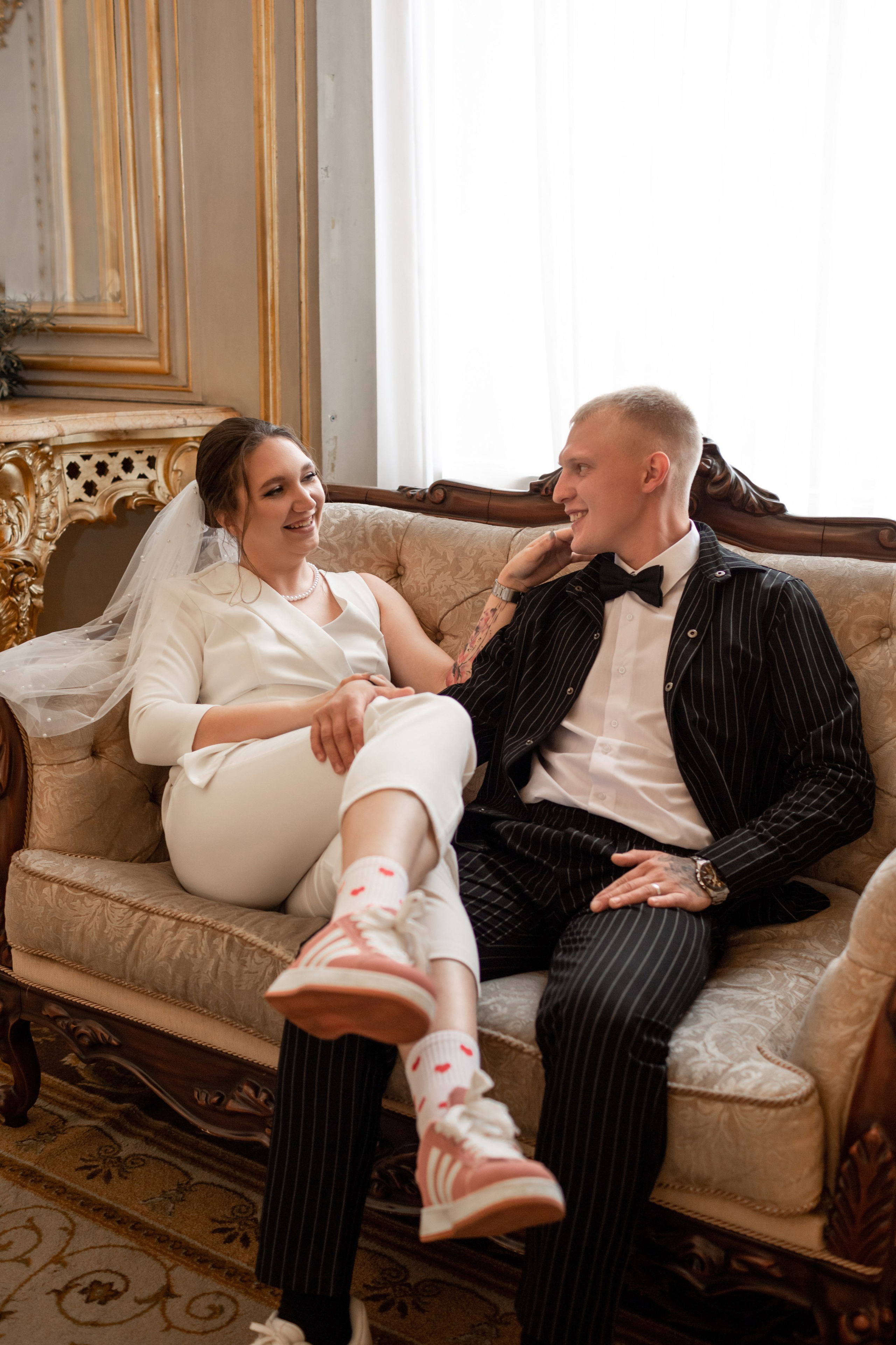 Свадебная фотосессия в центре Петербурга. Свадебный фотограф Кирилл Белый