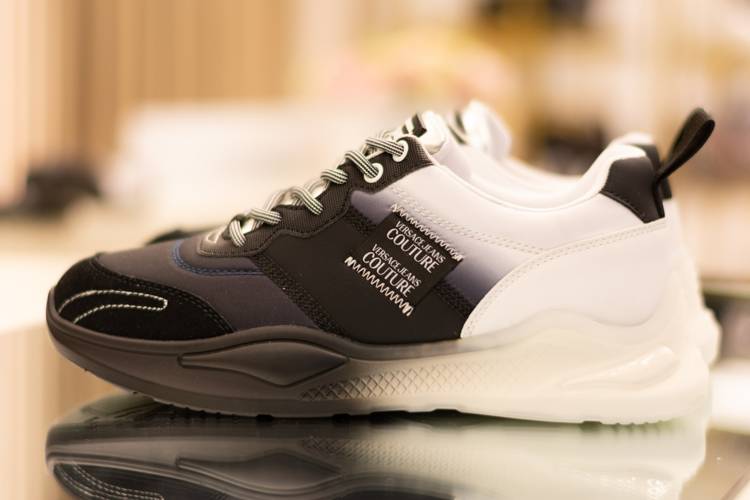 Для организаций. Предметная фотосессия для обувного магазина Capsula. Фотограф/видеограф Богдан Голованов