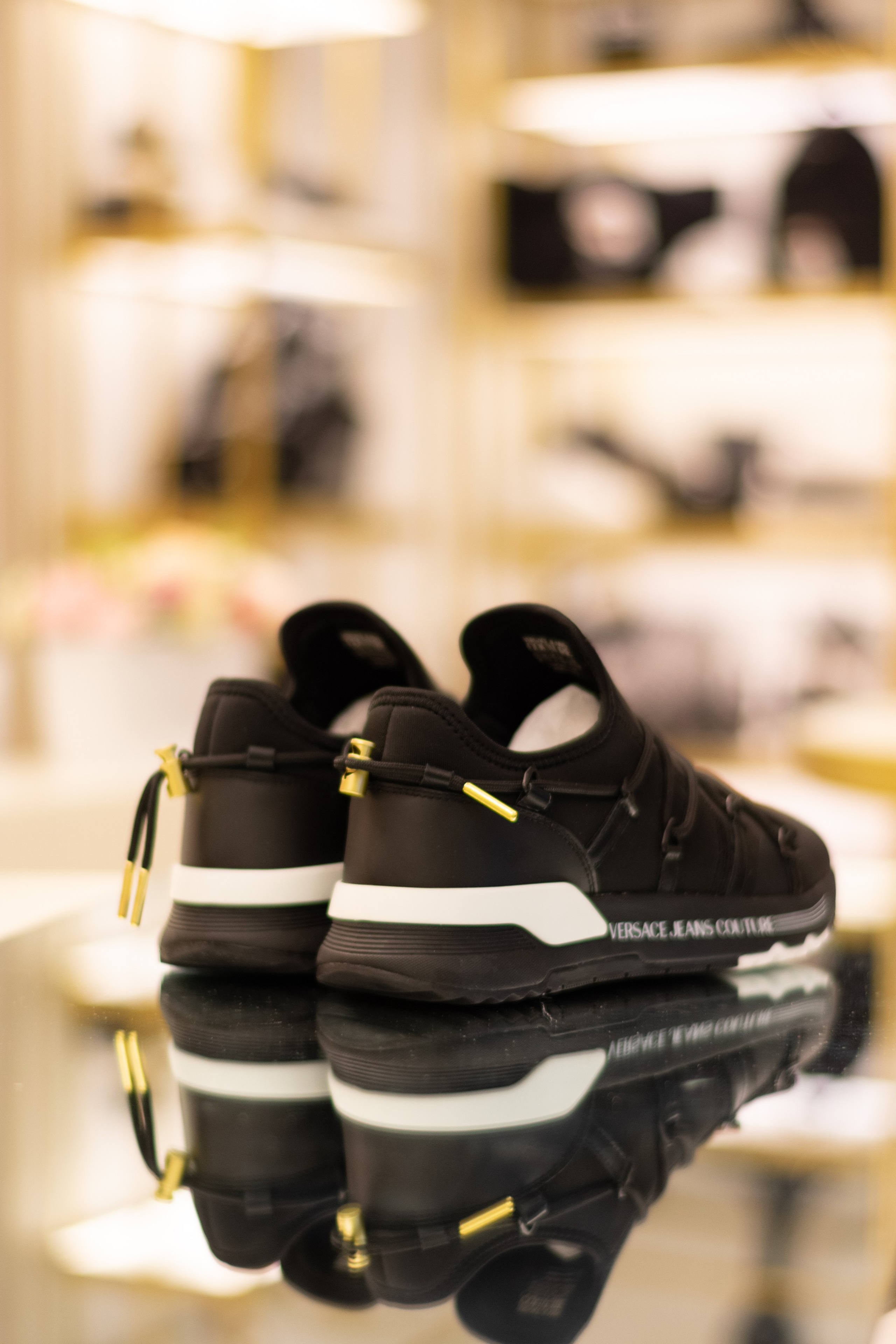 Для организаций. Предметная фотосессия для обувного магазина Capsula. Фотограф/видеограф Богдан Голованов