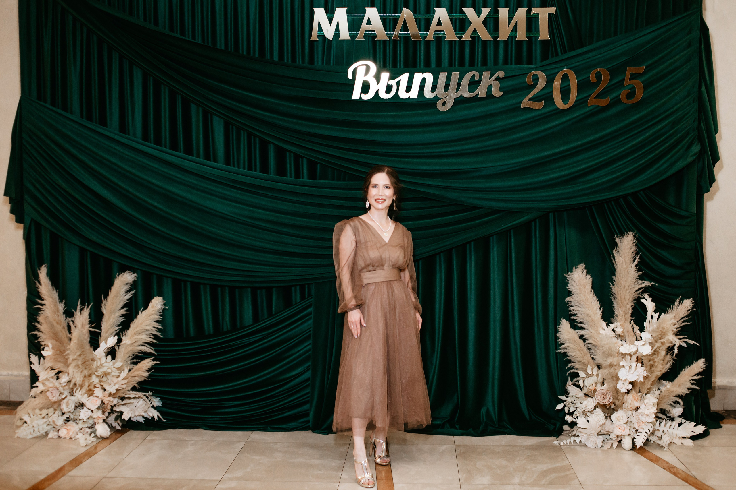 Выпускной 2025 (9класс) 124 школа. Фотограф в Челябинске Ополихина Анна