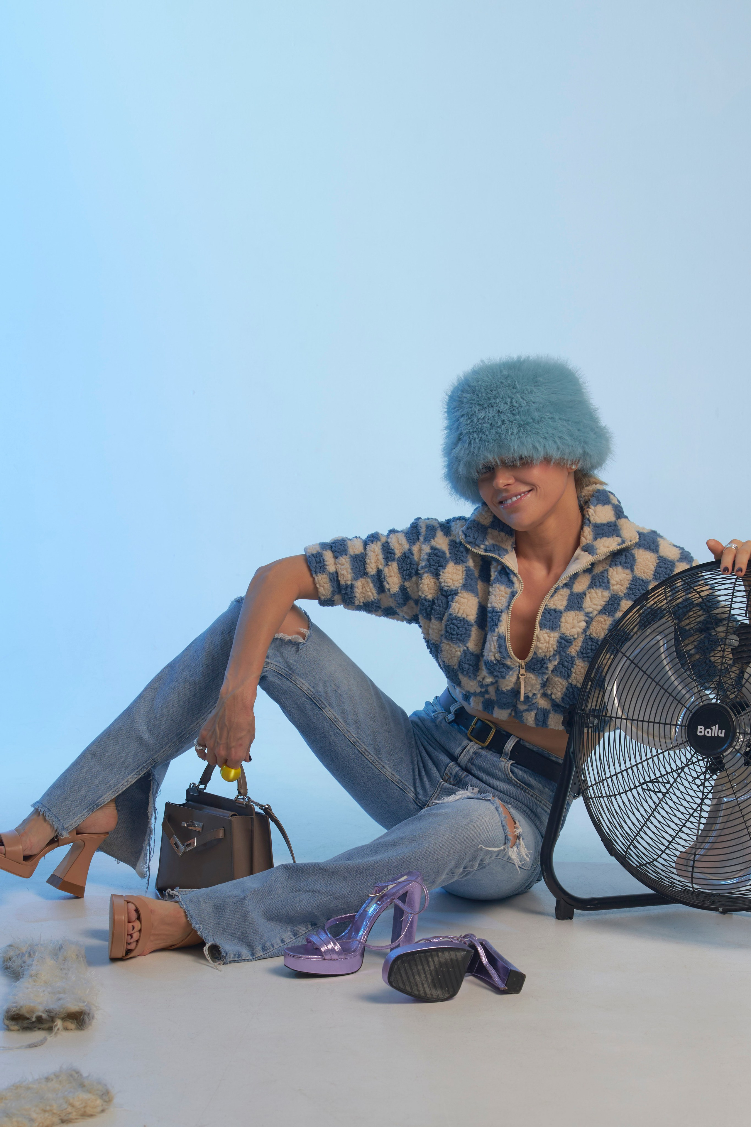 Фотосессия в студии с цветным светом. Анна Потявина. Фотограф Москва