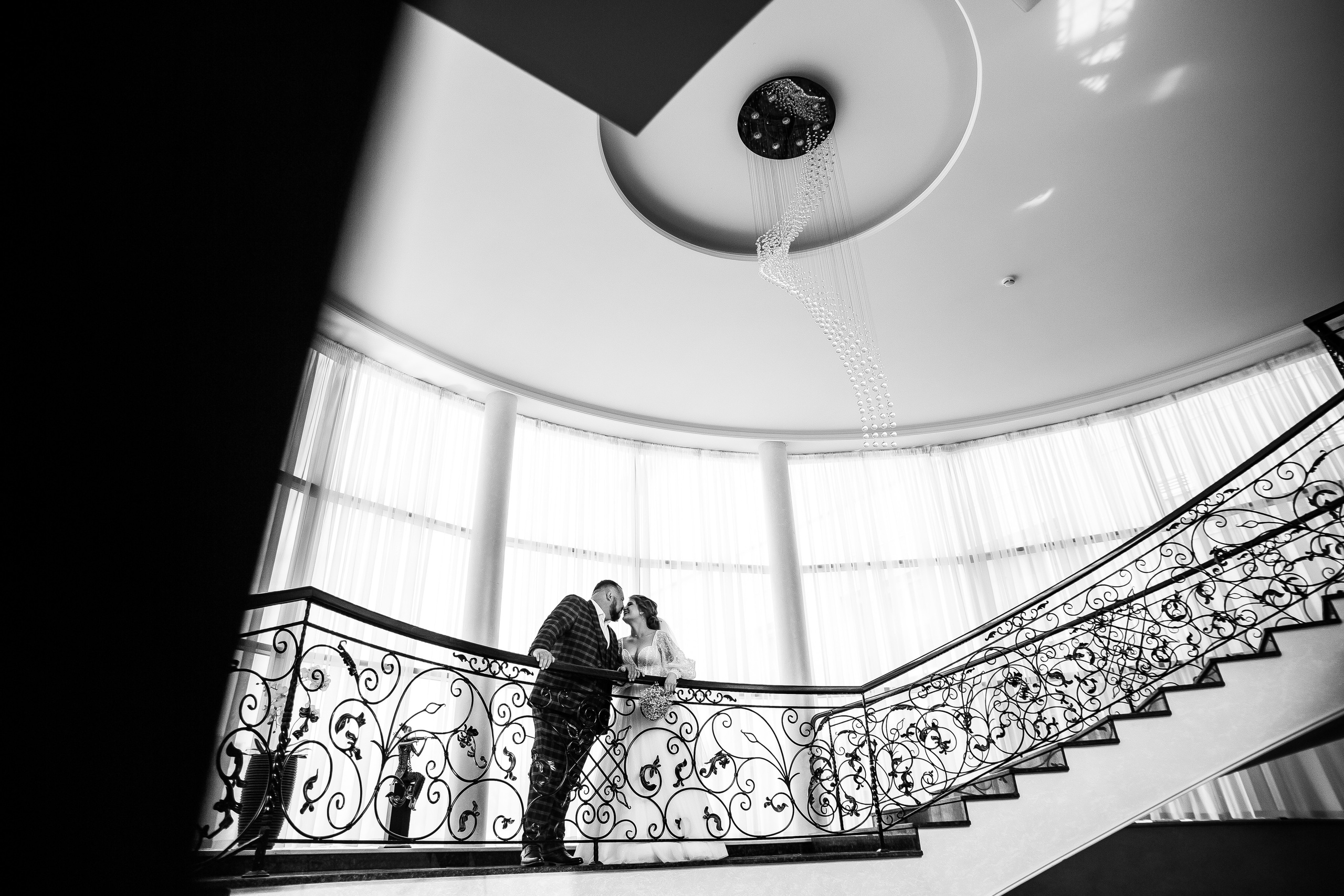 Максим и Екатерина — уютная свадьба в «Ладе». Свадебный фотограф в Оренбурге Илья Володьков