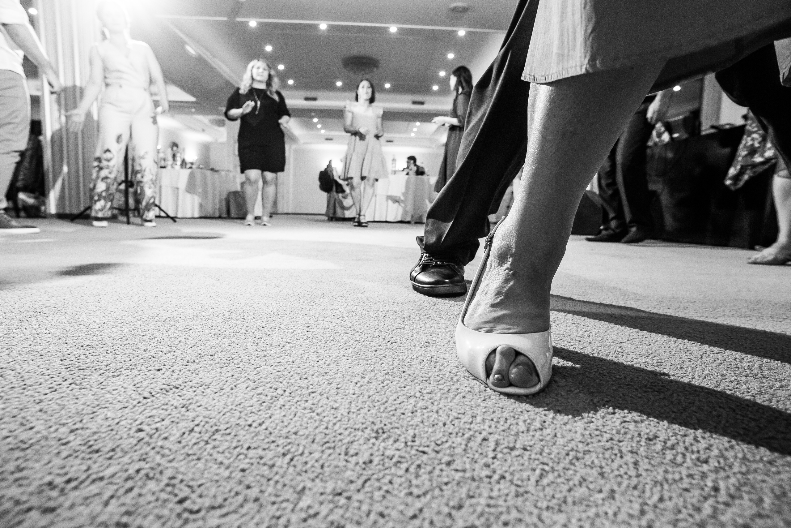 Максим и Екатерина — уютная свадьба в «Ладе». Свадебный фотограф в Оренбурге Илья Володьков