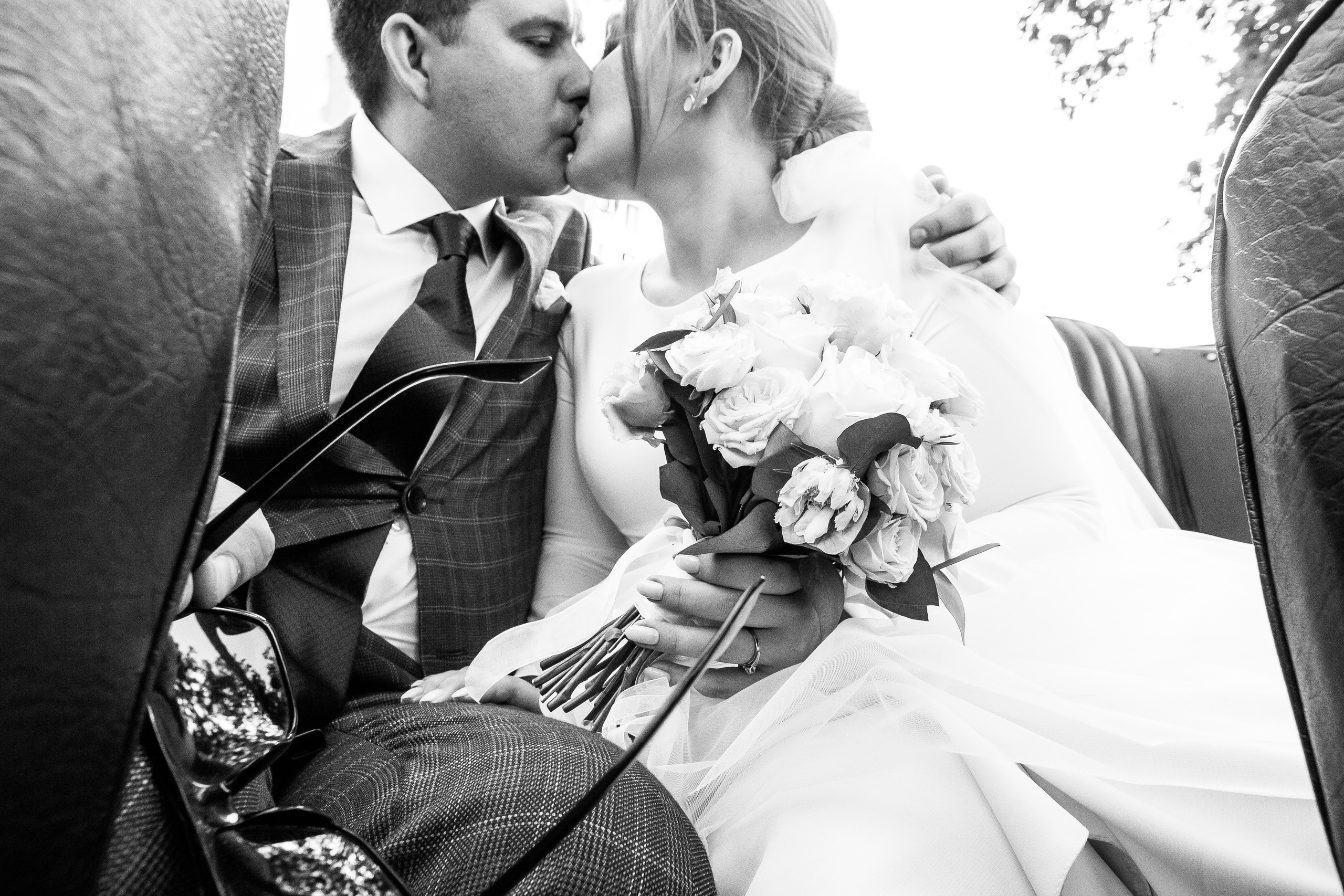 Александр и Анастасия — стильный банкет в Hilton. Свадебный фотограф в Оренбурге Илья Володьков