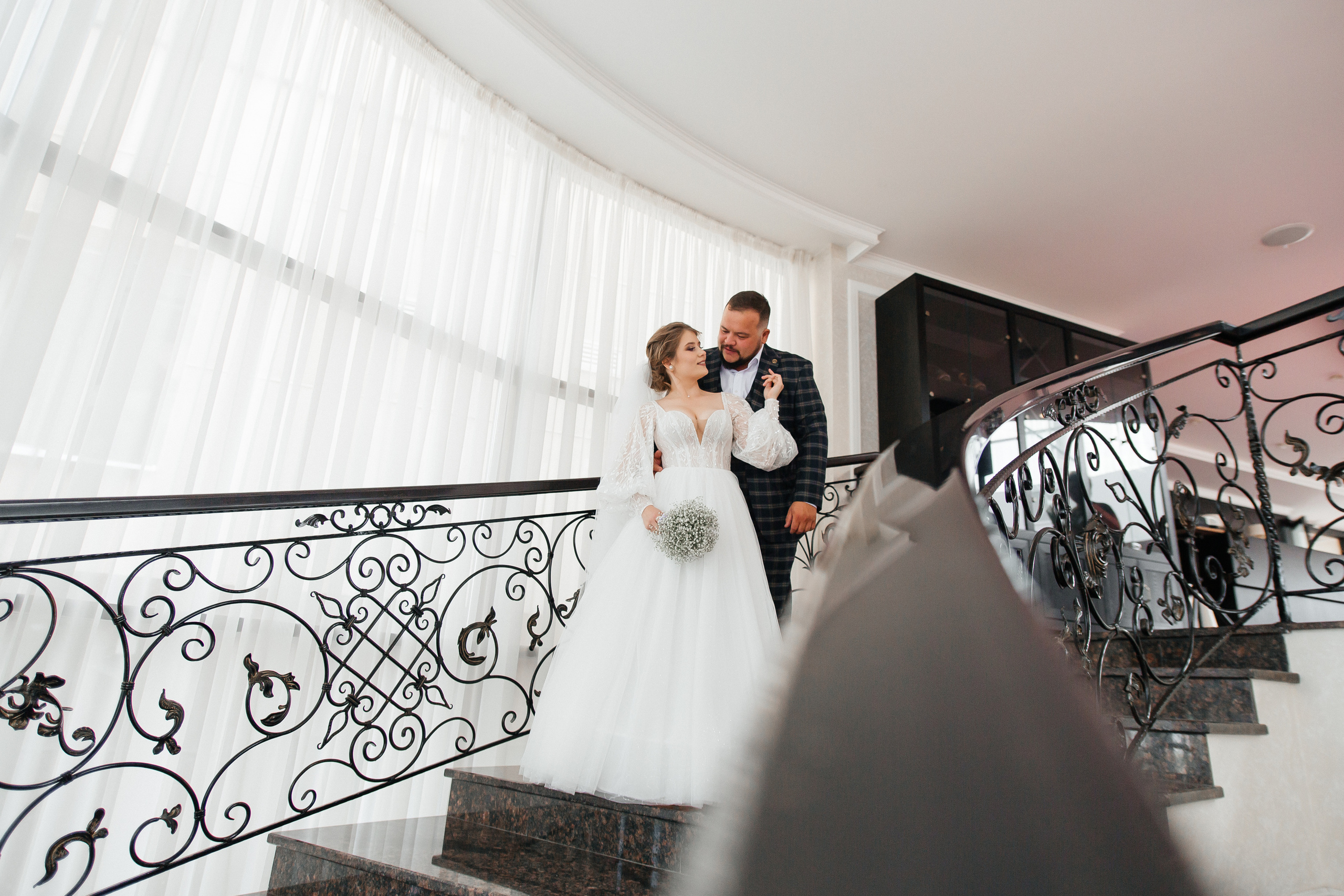 Максим и Екатерина — уютная свадьба в «Ладе». Свадебный фотограф в Оренбурге Илья Володьков