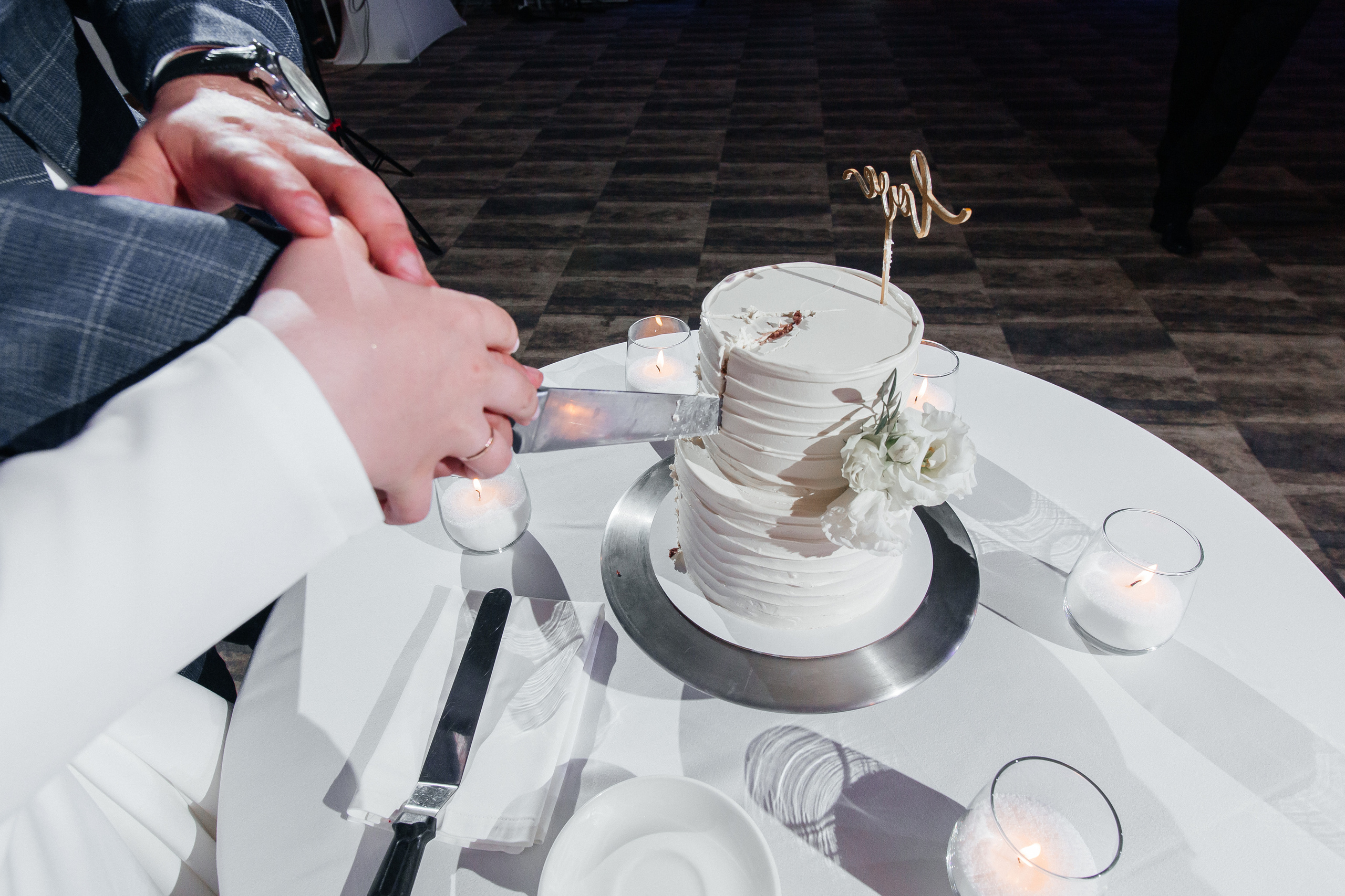 Александр и Анастасия — стильный банкет в Hilton. Свадебный фотограф в Оренбурге Илья Володьков