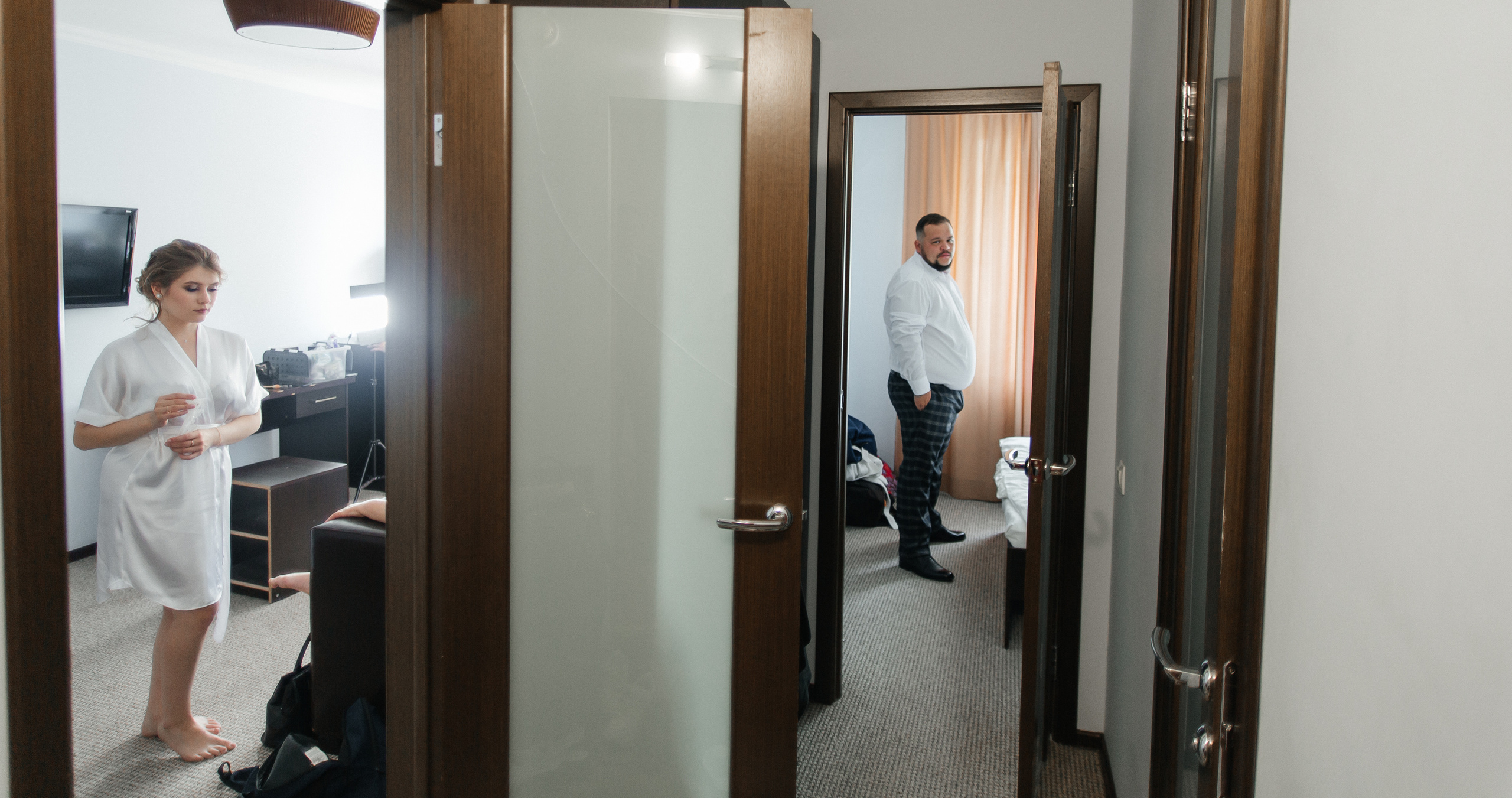 Максим и Екатерина — уютная свадьба в «Ладе». Свадебный фотограф в Оренбурге Илья Володьков