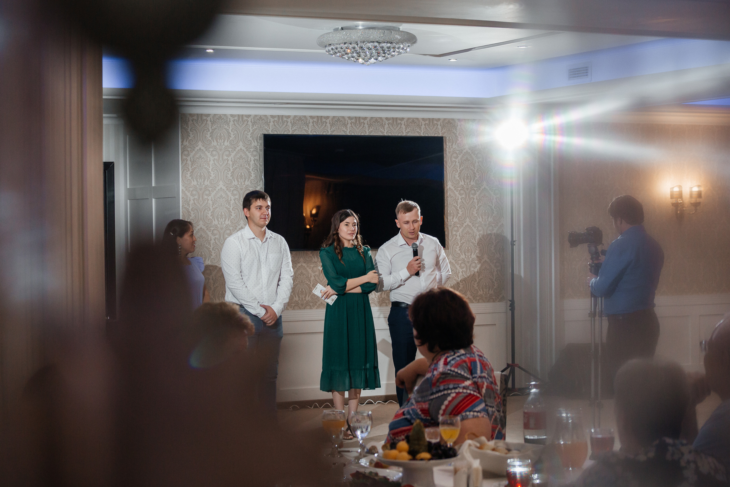 Максим и Екатерина — уютная свадьба в «Ладе». Свадебный фотограф в Оренбурге Илья Володьков