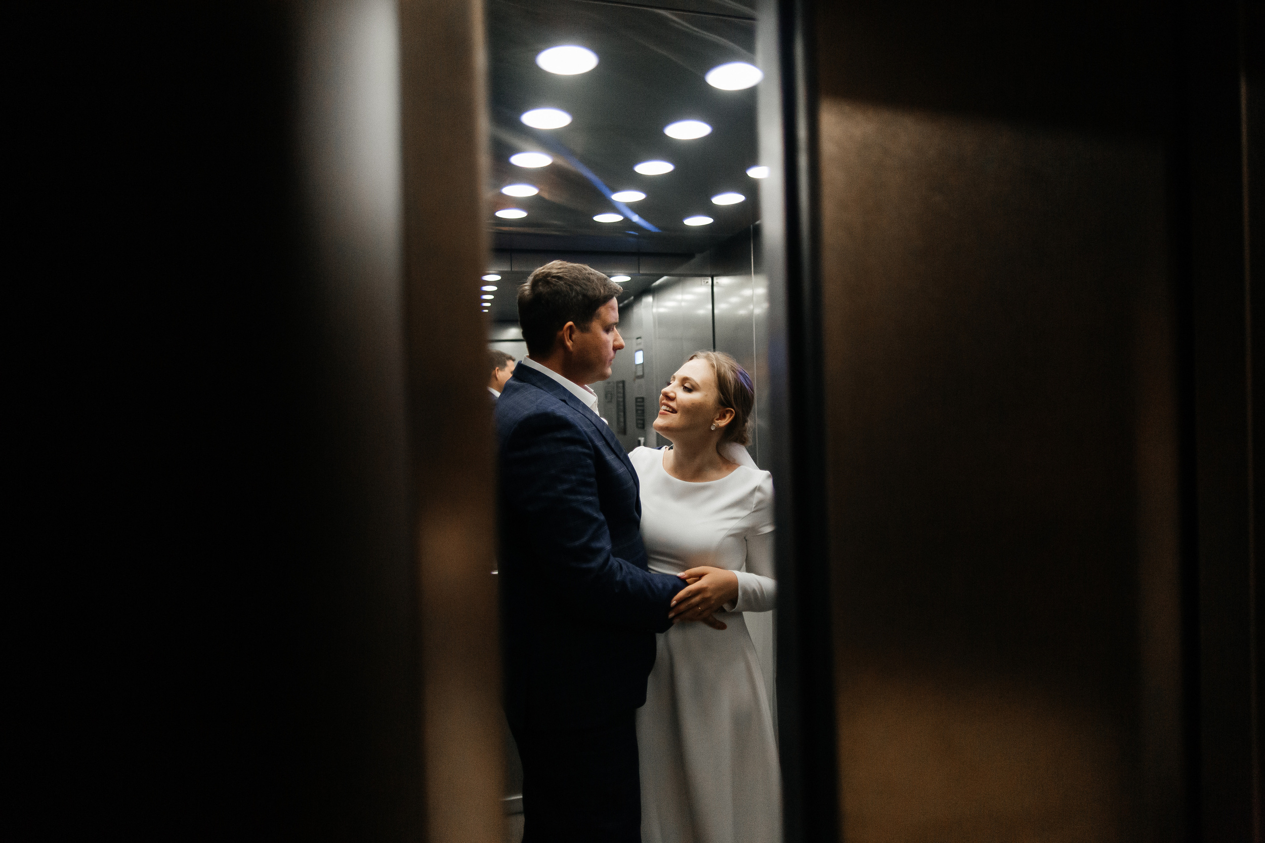 Александр и Анастасия — стильный банкет в Hilton. Свадебный фотограф в Оренбурге Илья Володьков