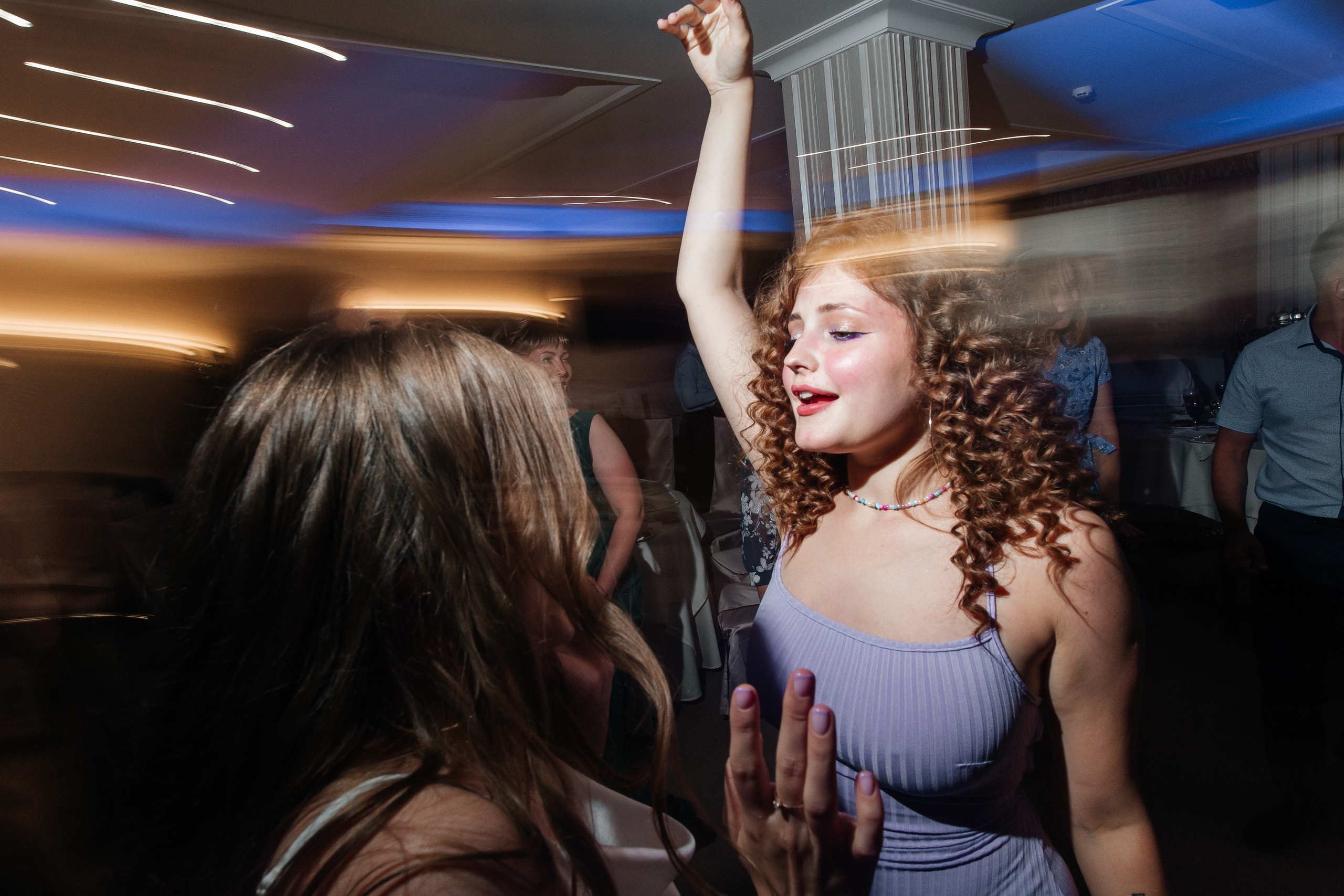 Максим и Екатерина — уютная свадьба в «Ладе». Свадебный фотограф в Оренбурге Илья Володьков