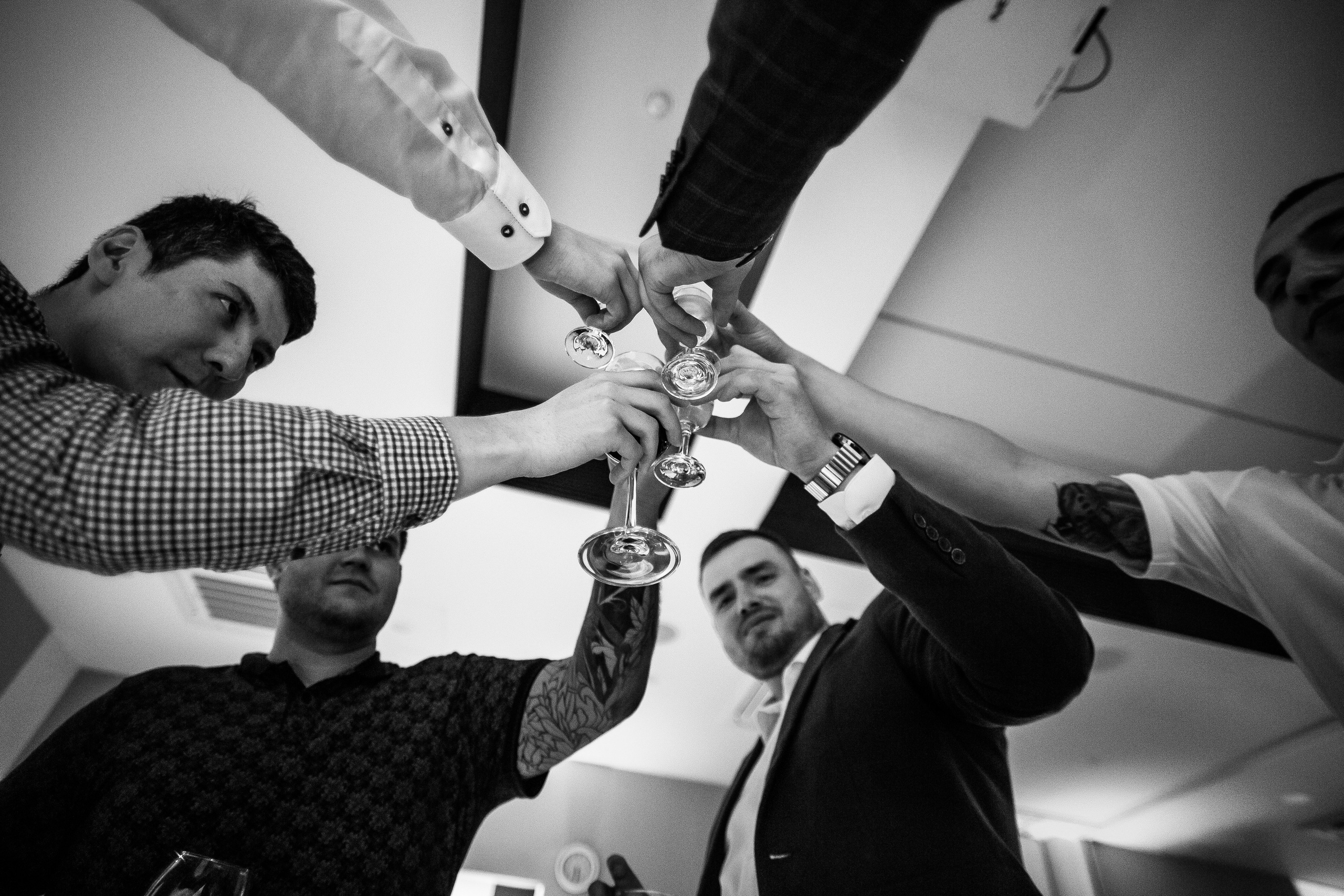 Александр и Анастасия — стильный банкет в Hilton. Свадебный фотограф в Оренбурге Илья Володьков