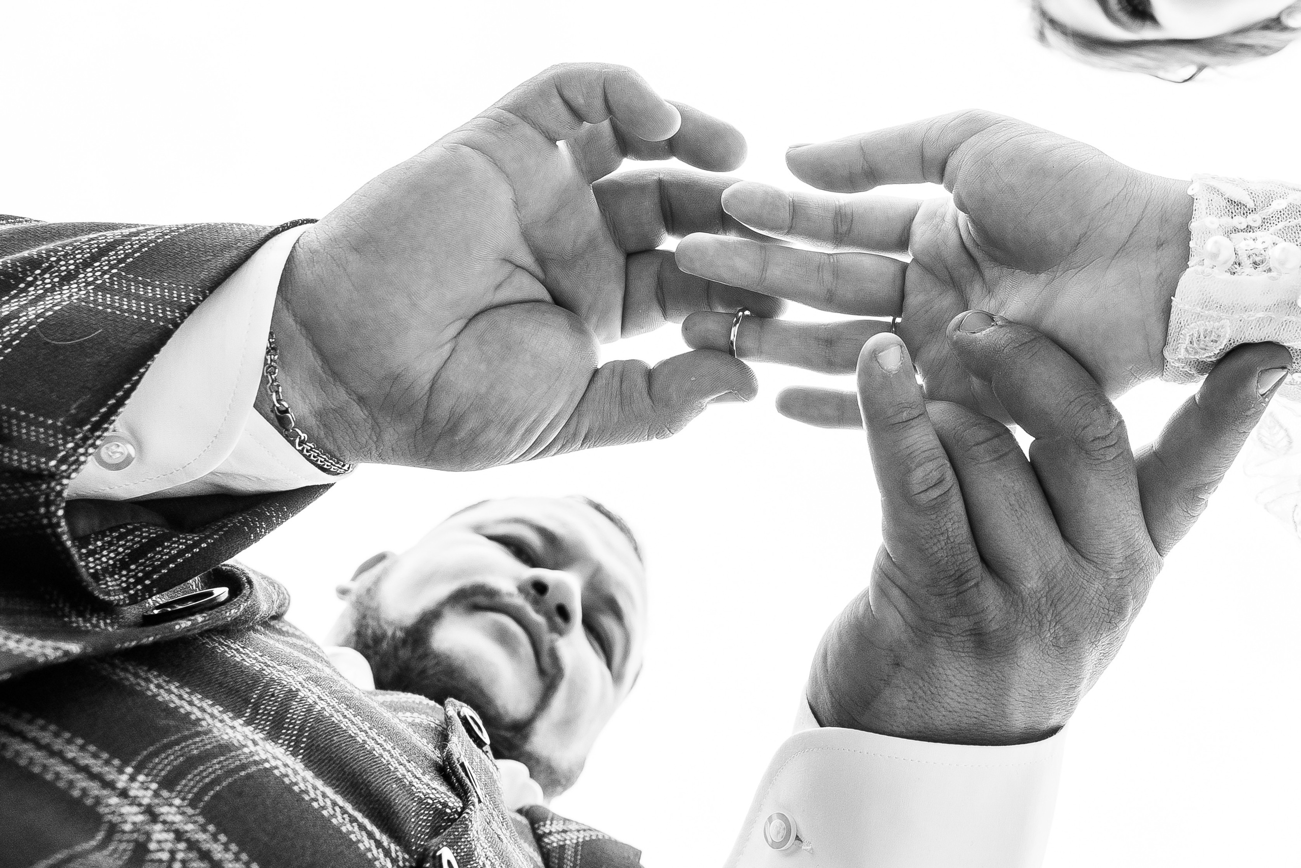 Максим и Екатерина — уютная свадьба в «Ладе». Свадебный фотограф в Оренбурге Илья Володьков