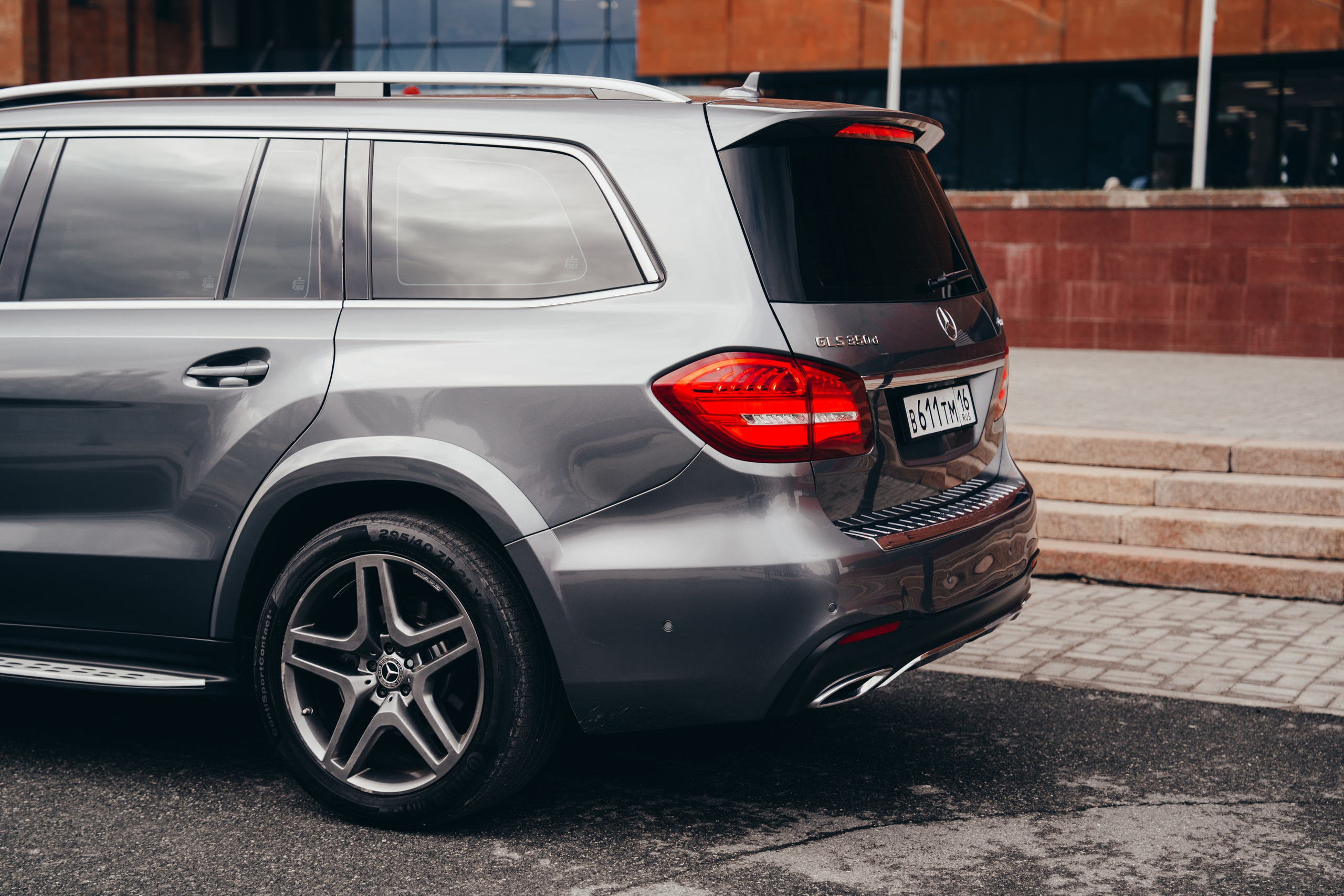 Mercedes-Benz GLS-Class 350 d. Идеальные портреты для соцсетей — Фотограф Ленар