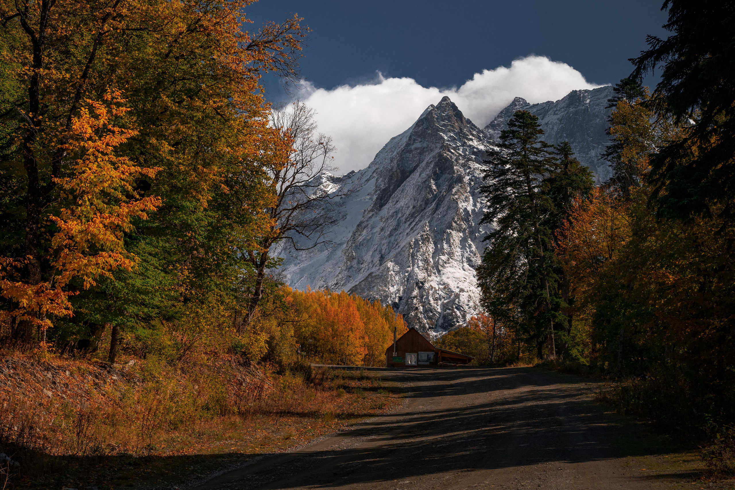 Домбай-Ульген, тропа к Чучхурским водопадам