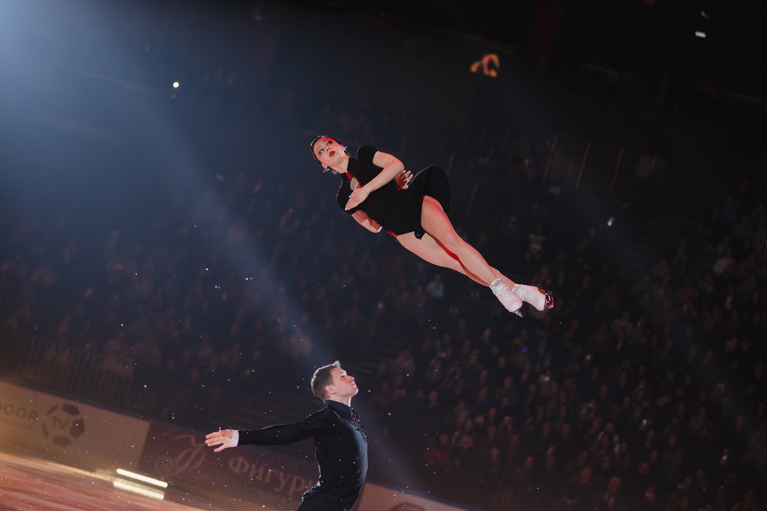 Шоу Этери Тутберидзе в Новосибирске. Воробьева Ксения — Спортивный и танцевальный фотограф Новосибирск