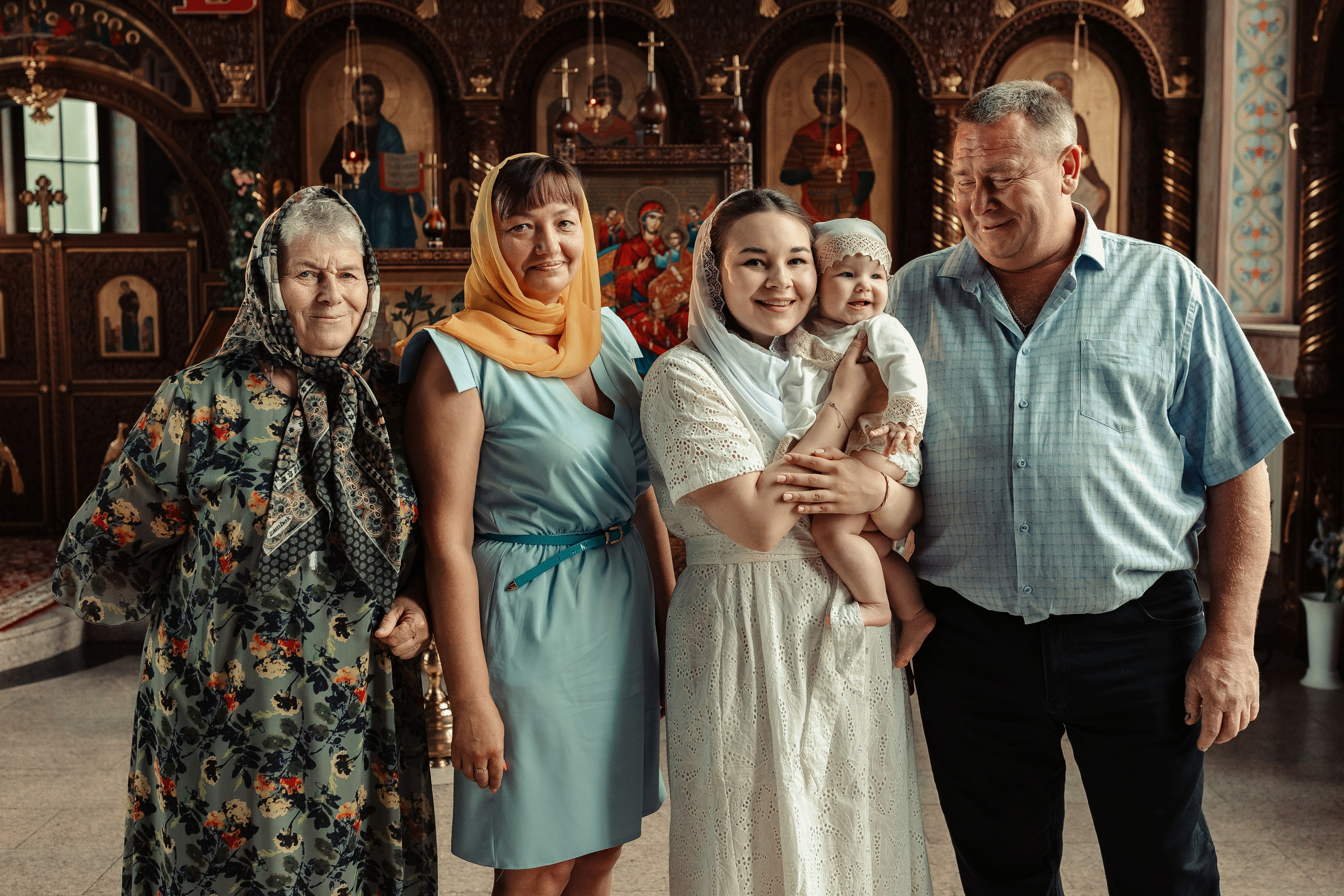 Фото съемка таинства крещения в Нижнем Новгороде. Алексей Шаров — свадебный и репортажный фотограф в Нижнем Новгороде