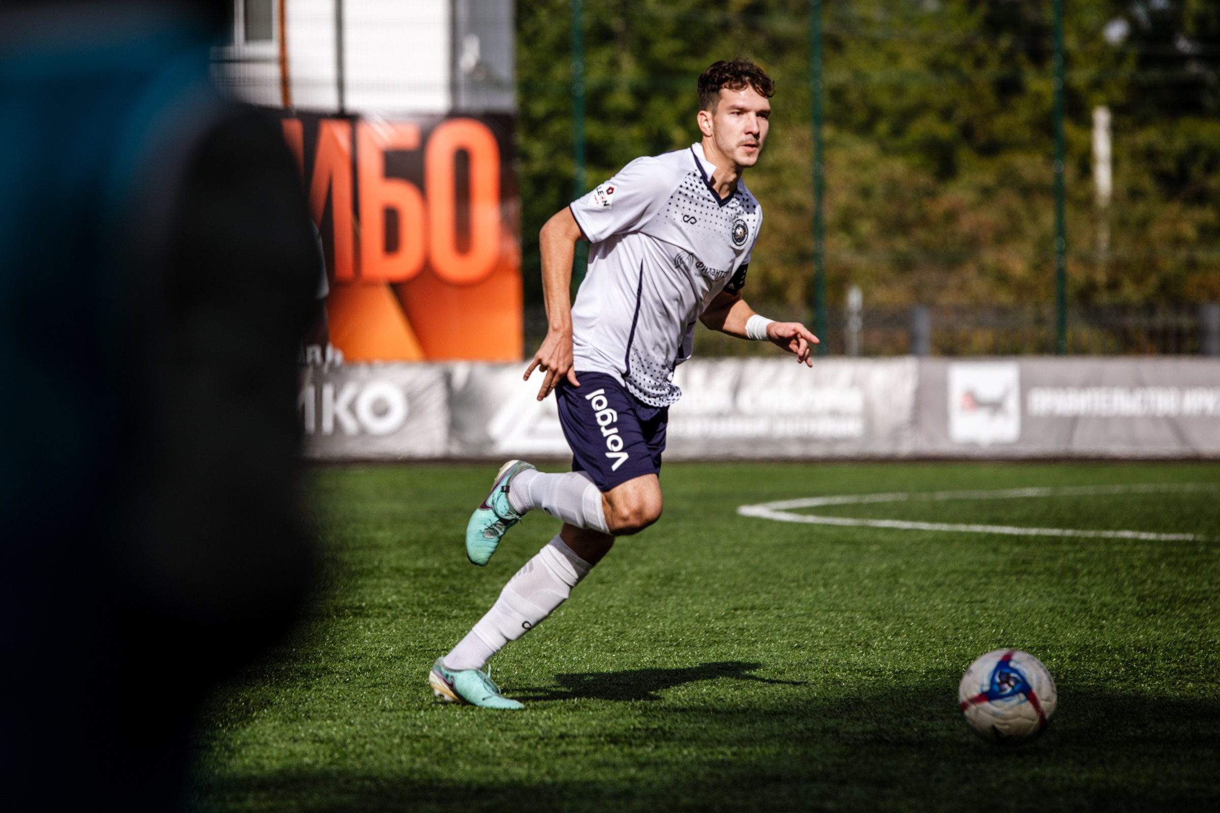 Первенство России по футболу LEON-Вторая лига Б | ФК Иркутск — Космос (Долгопрудный) | 14.09.25. Фотограф в Иркутске Евгения Айвазова