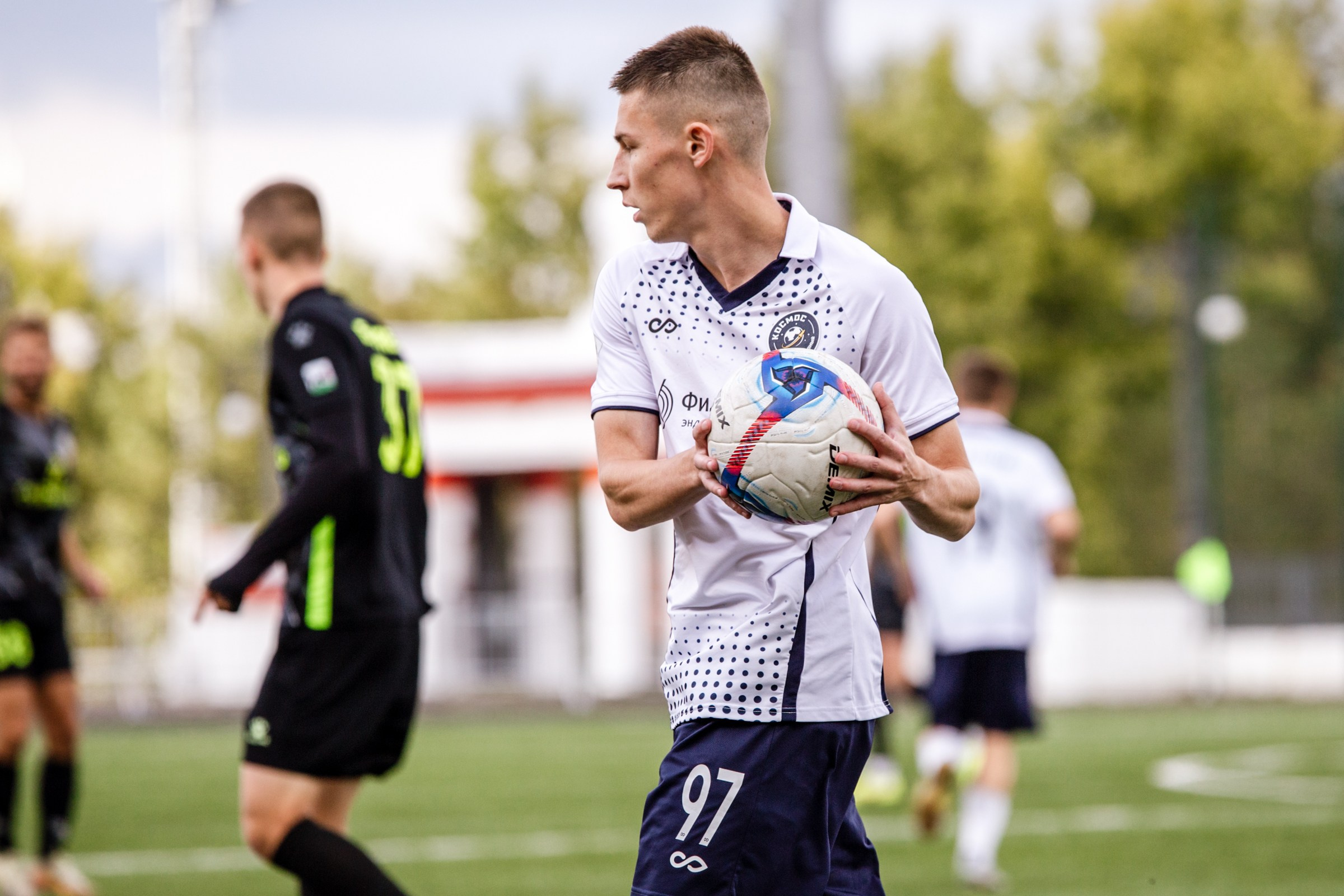 Первенство России по футболу LEON-Вторая лига Б | ФК Иркутск — Космос (Долгопрудный) | 14.09.25. Фотограф в Иркутске Евгения Айвазова