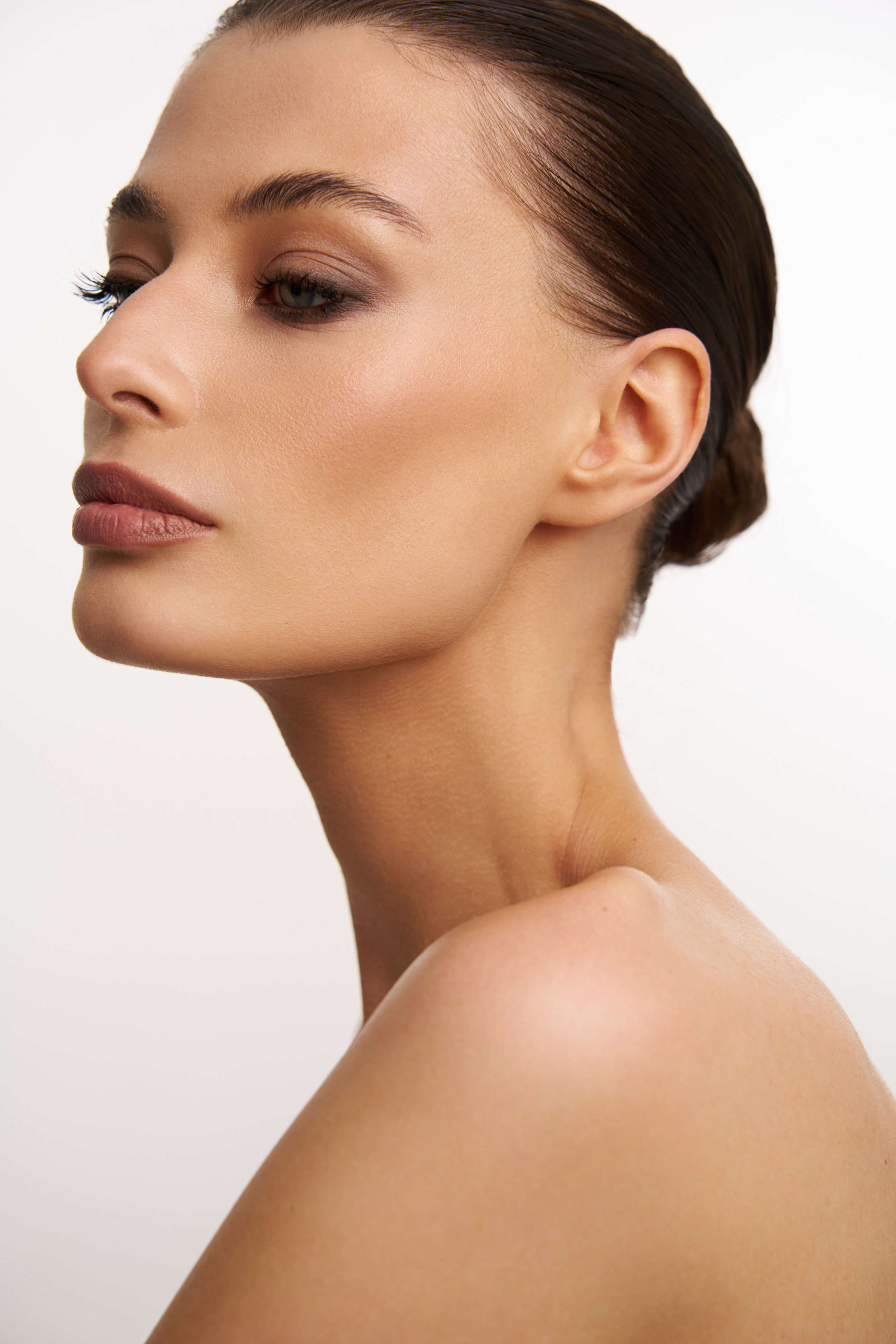 Бьюти. Фотограф для брендов одежды и маркетплейсов в Москве Рита Винтер