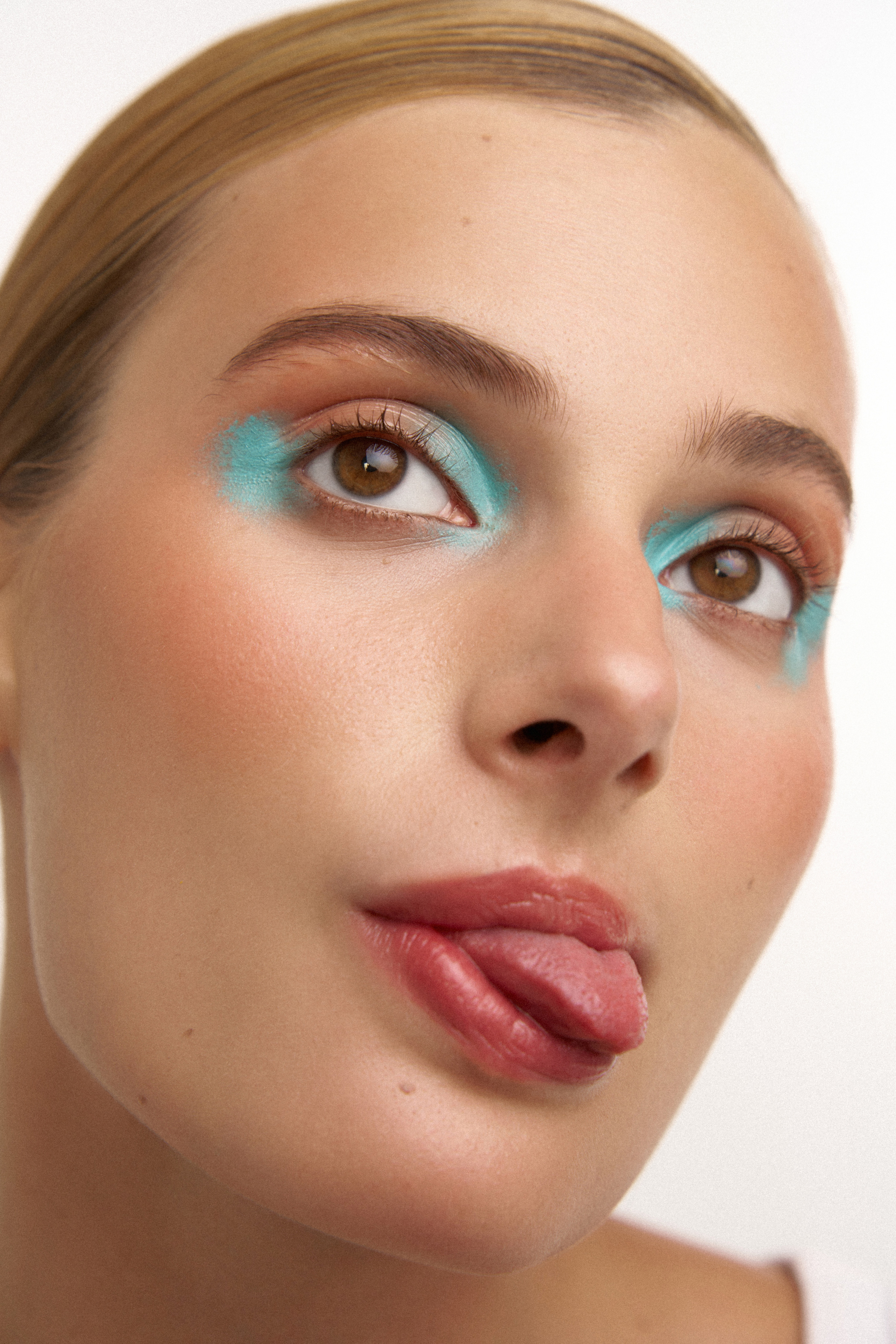 Бьюти. Фотограф для брендов одежды и маркетплейсов в Москве Рита Винтер