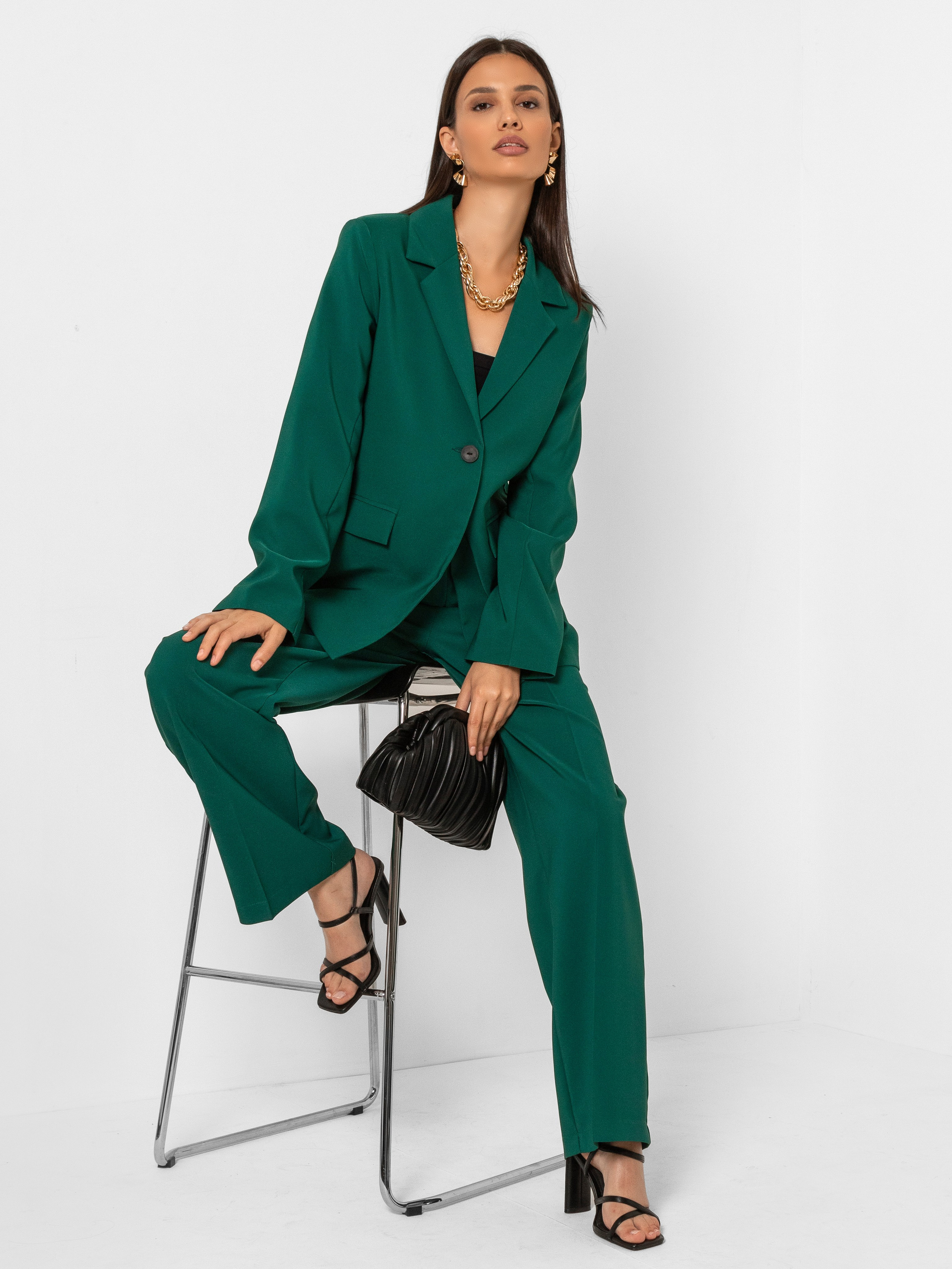 Костюмы женские. Фотостудия для Wildberries Ozon