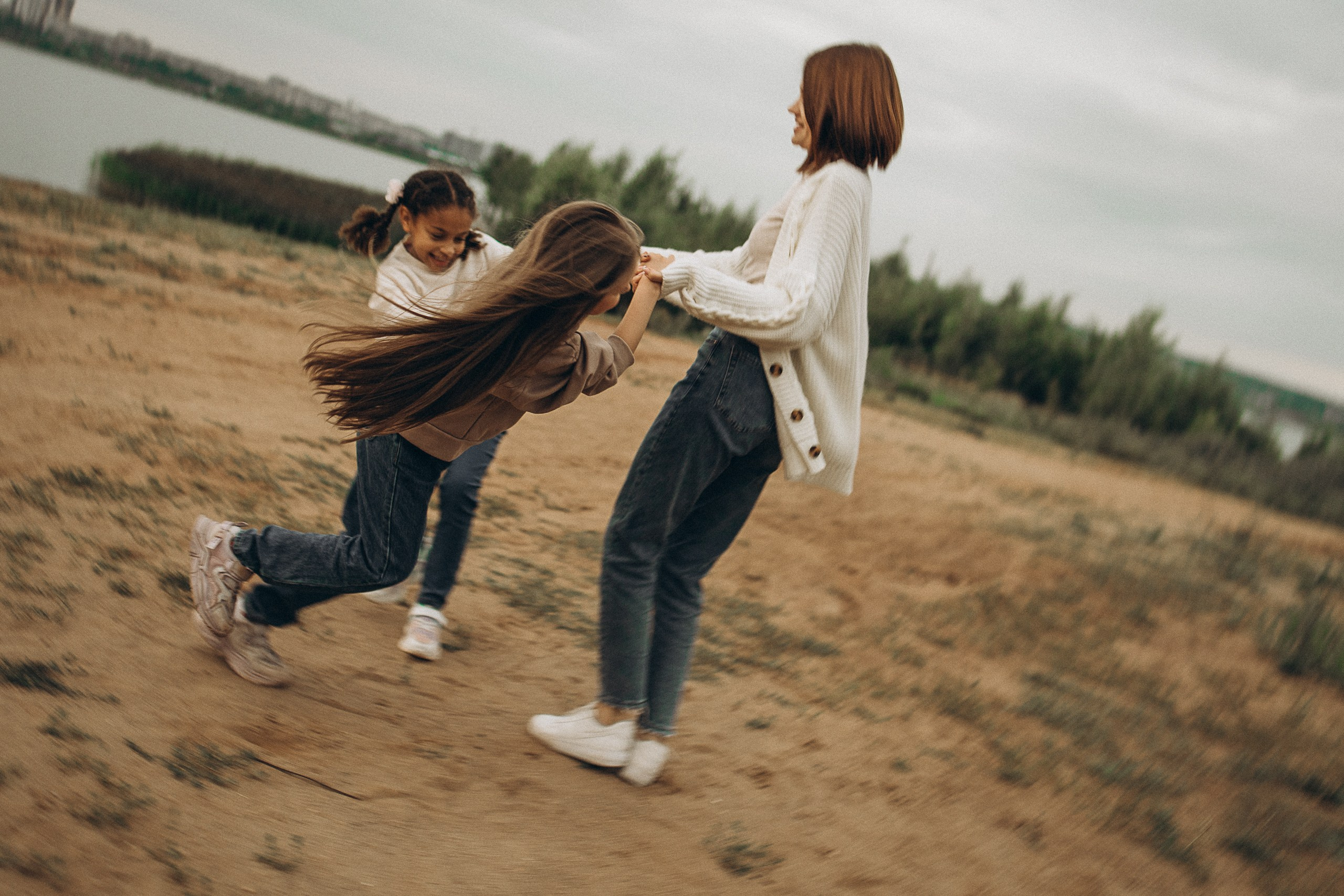 Маргарита, Марианна, Елена, Вика и Нина Григорьевна