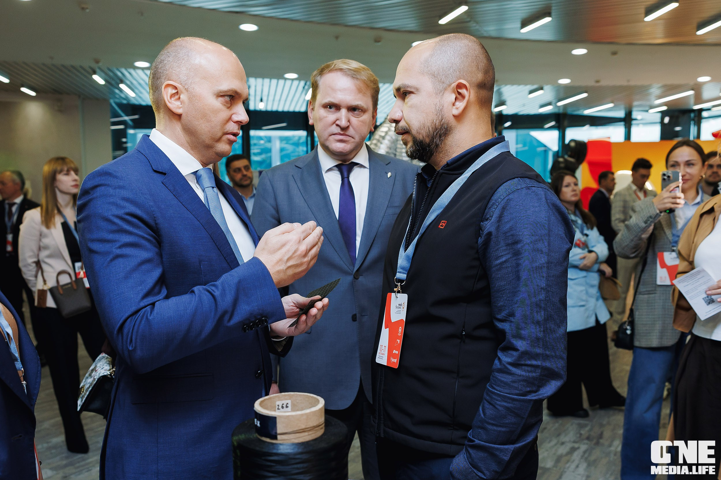 Фоторепортаж VII Международный форум «Вселенная бизнеса. Время Побед». One Media Life: фоторепортажи, фотоотчеты с мероприятий и заведений